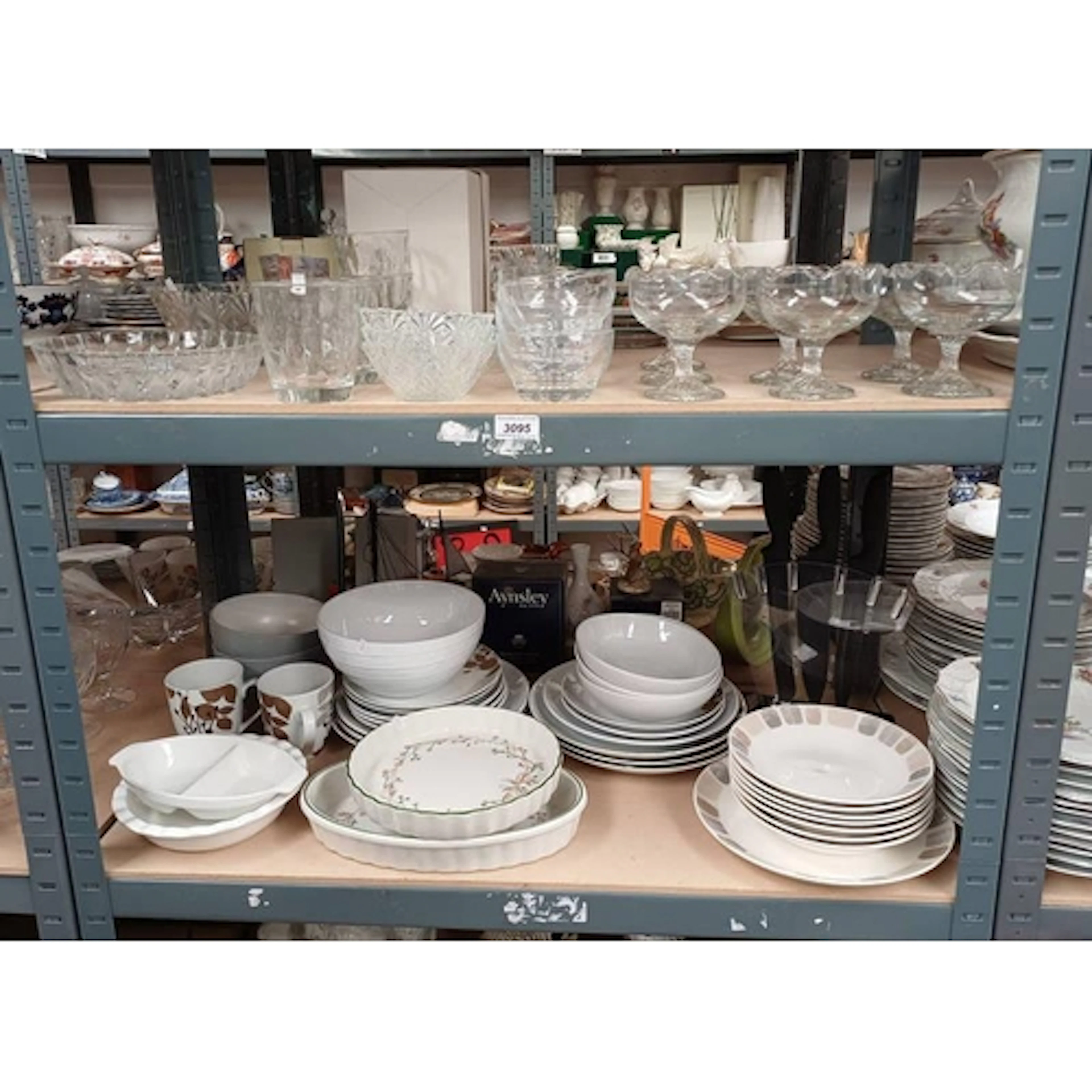 SELECTION OF VARIOUS ITEMS INCLUDING PORCELAIN DINNERWARE, W...