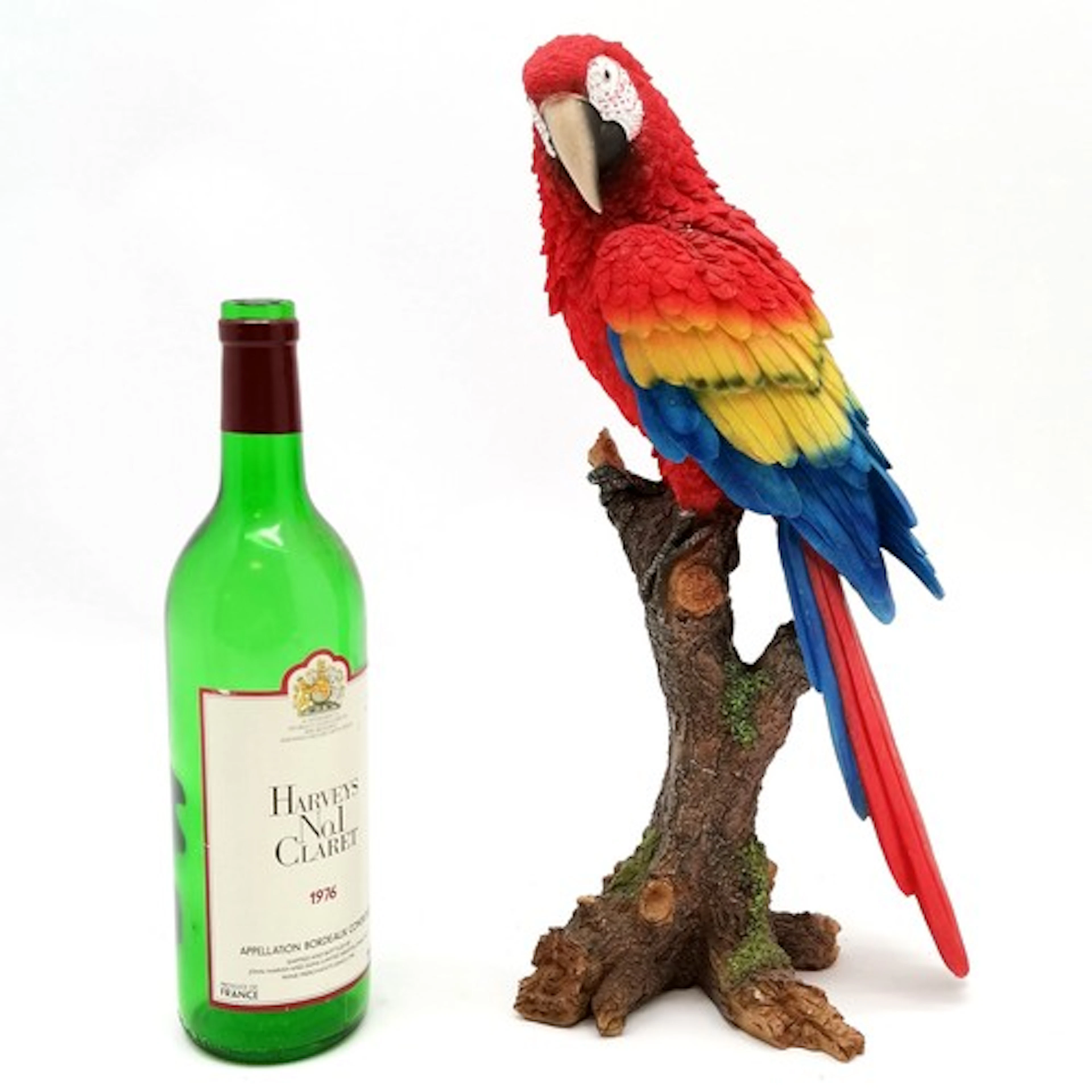 Vintage HotAnt sculpture of a scarlet macaw - 38cm high