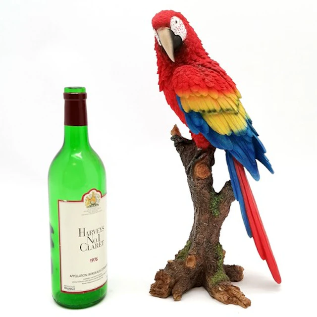Vintage HotAnt sculpture of a scarlet macaw - 38cm high