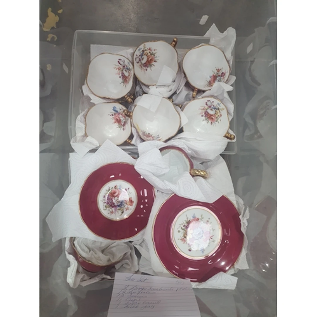 A part tea service, (R1).