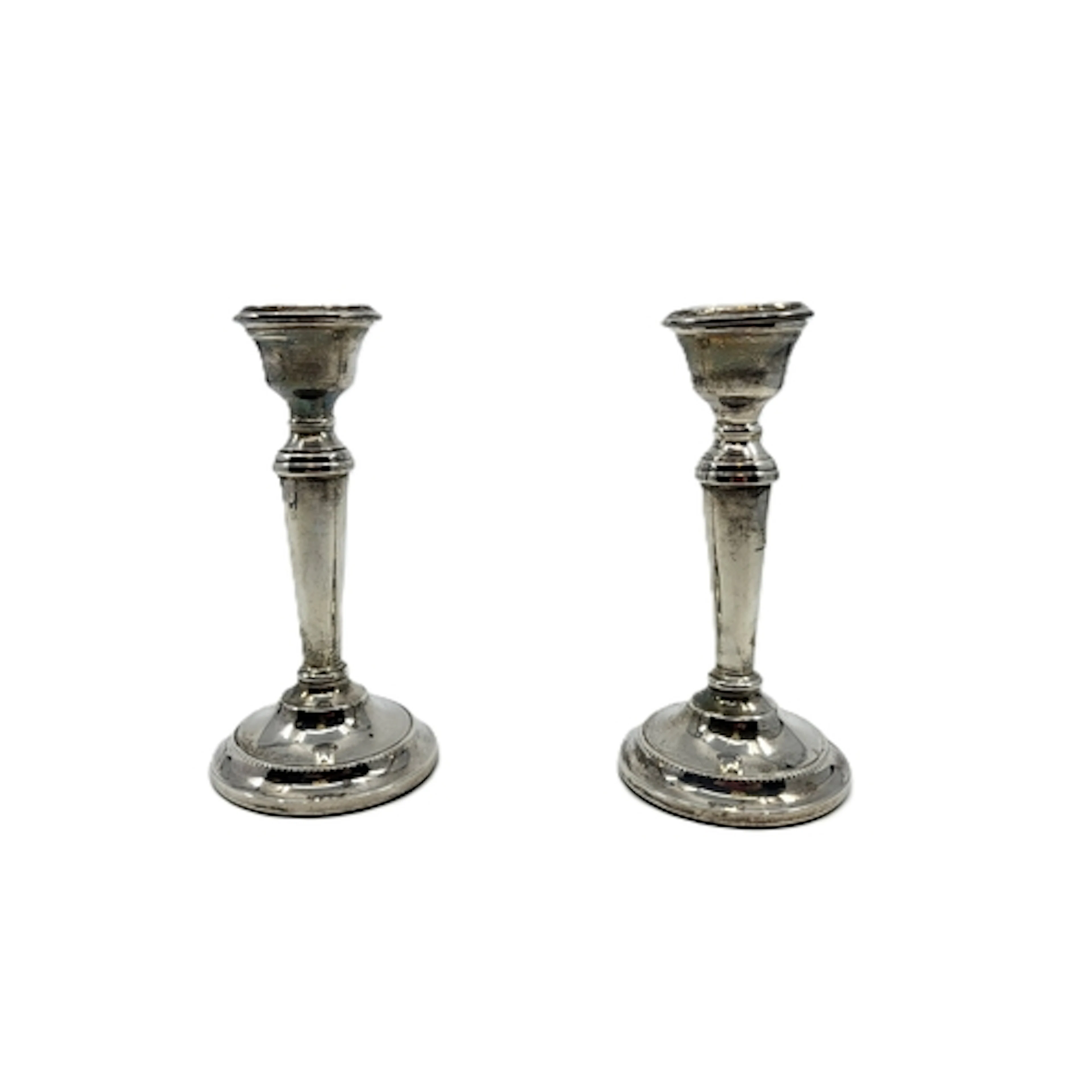 A PAIR OF MODERN SILVER DESK CANDLESTICKS, Birmingham 1968, ...