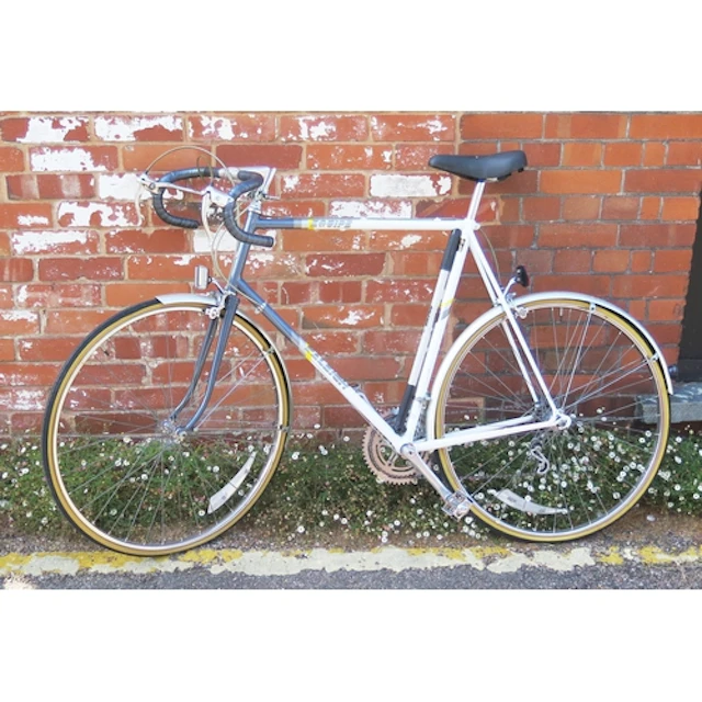 Vintage Raleigh Equipe Gent's Racing Road Bike, 18-23 tubing...