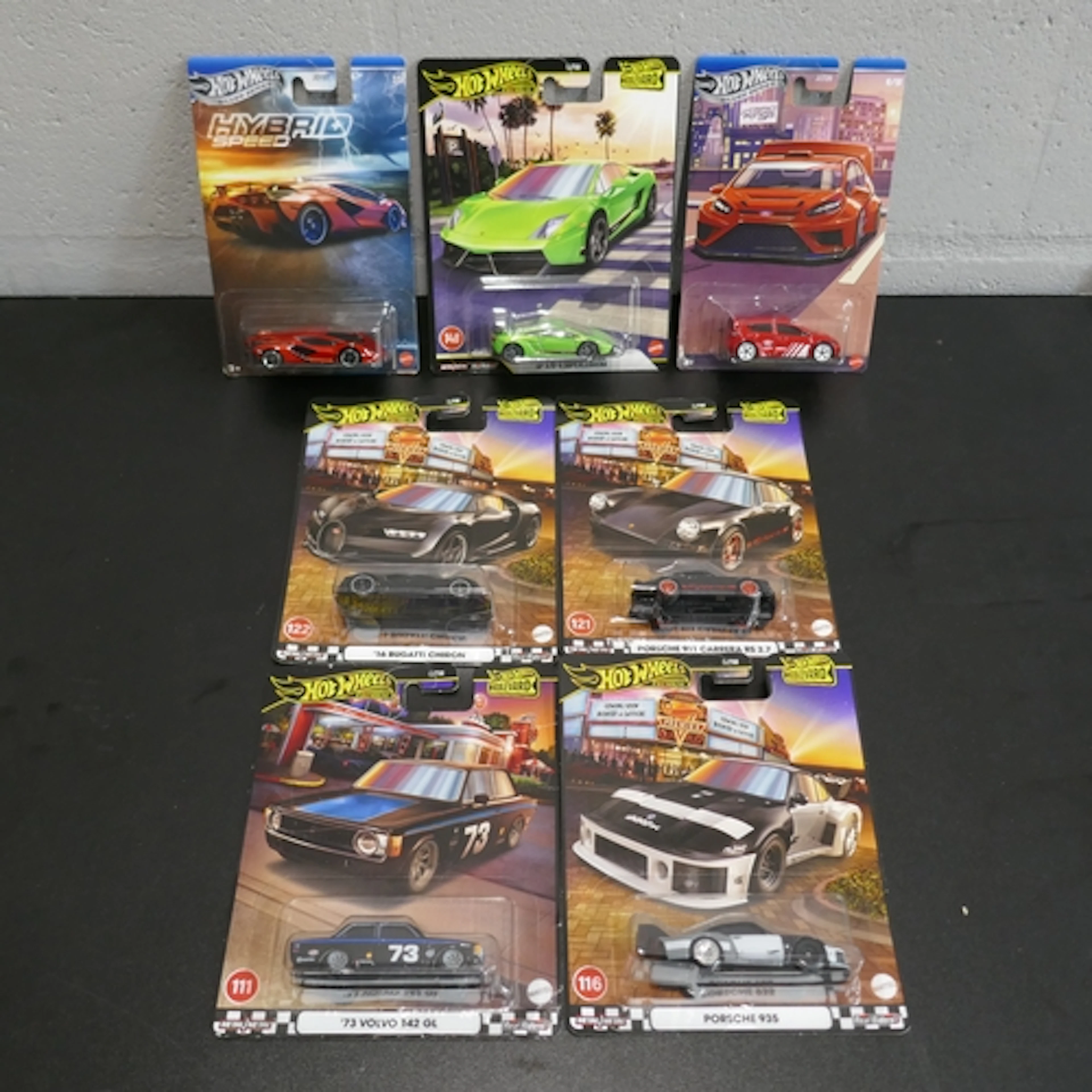 Four Hotwheels Premium Boulevard toy cars including, Porsche...