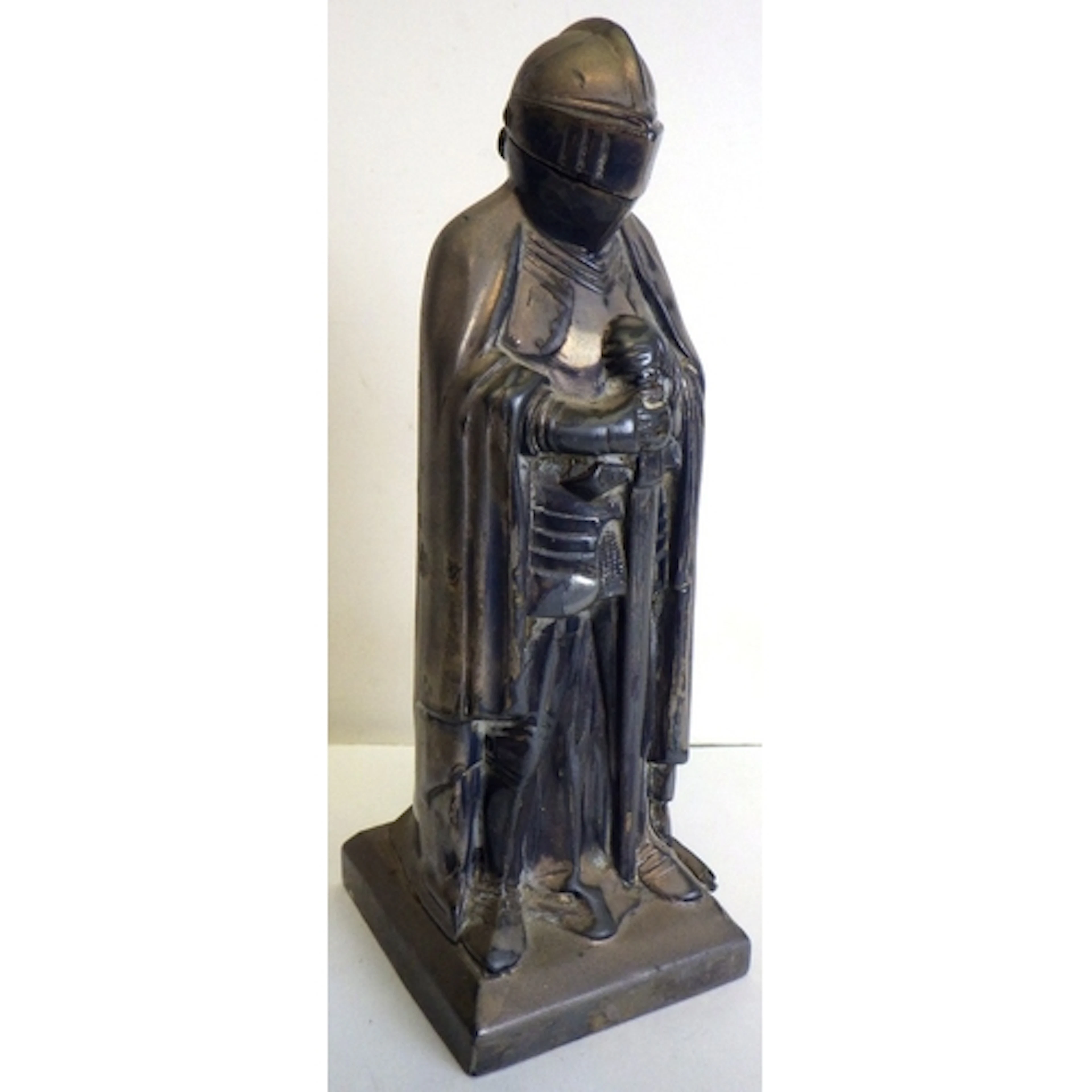 A novelty Knight table lighter