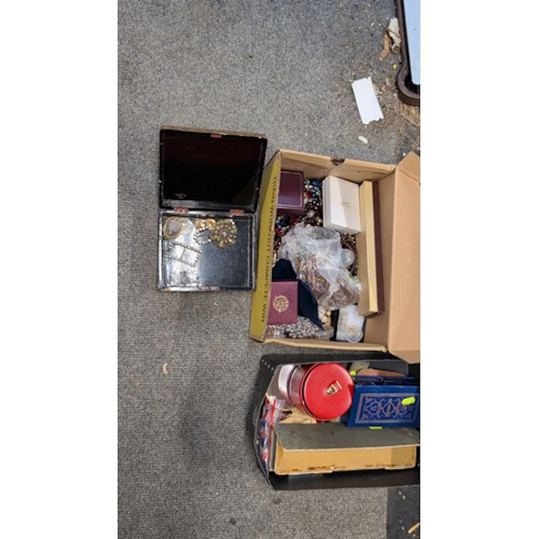 A large quantity of costume jewellery, including beaded and ...