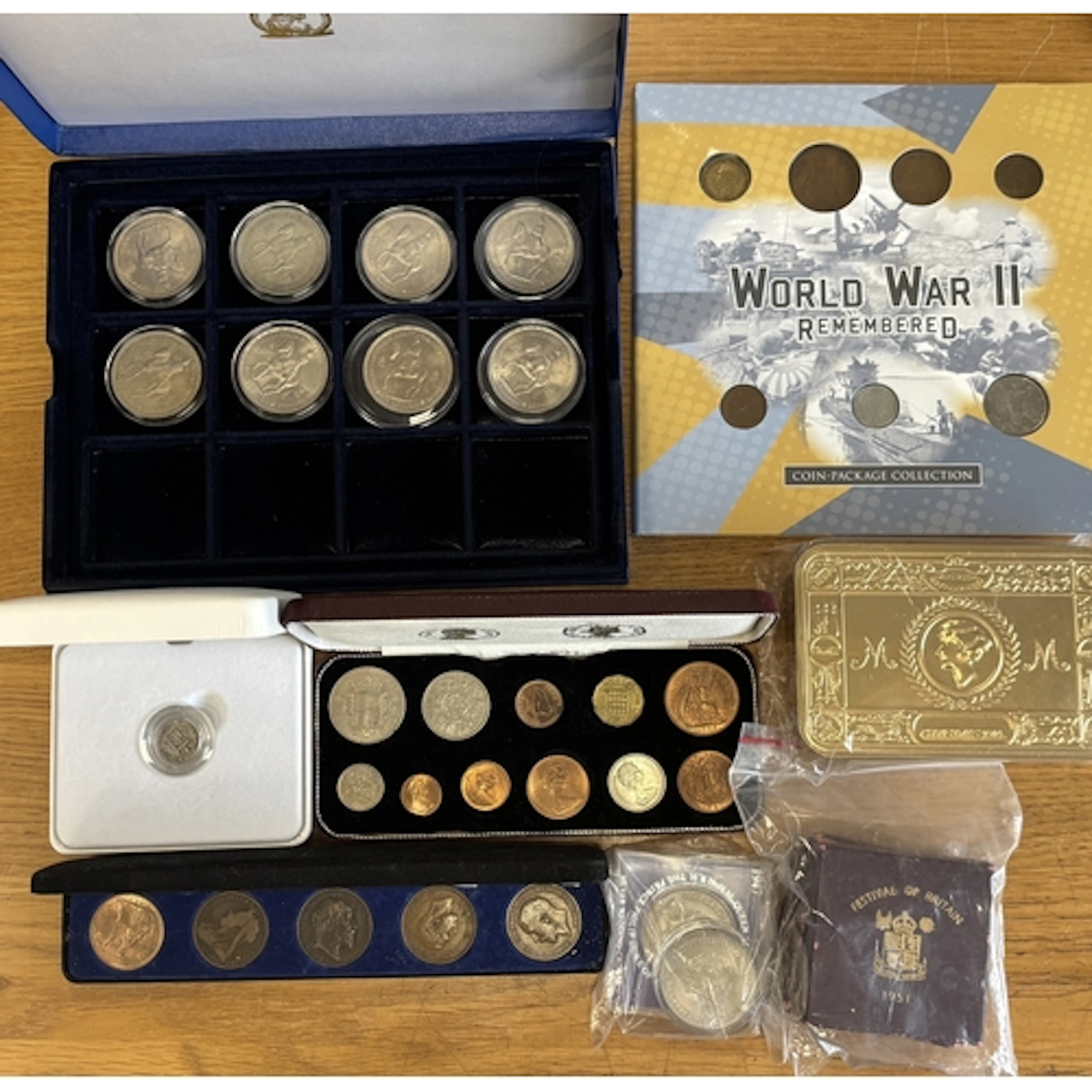 Collection of commemorative issues and sets, generally mixed...