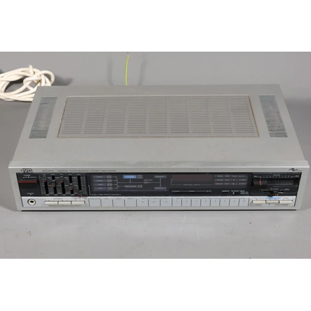 JVC R-X22OL Digital Synthesizer Receiver (AV Sound).
