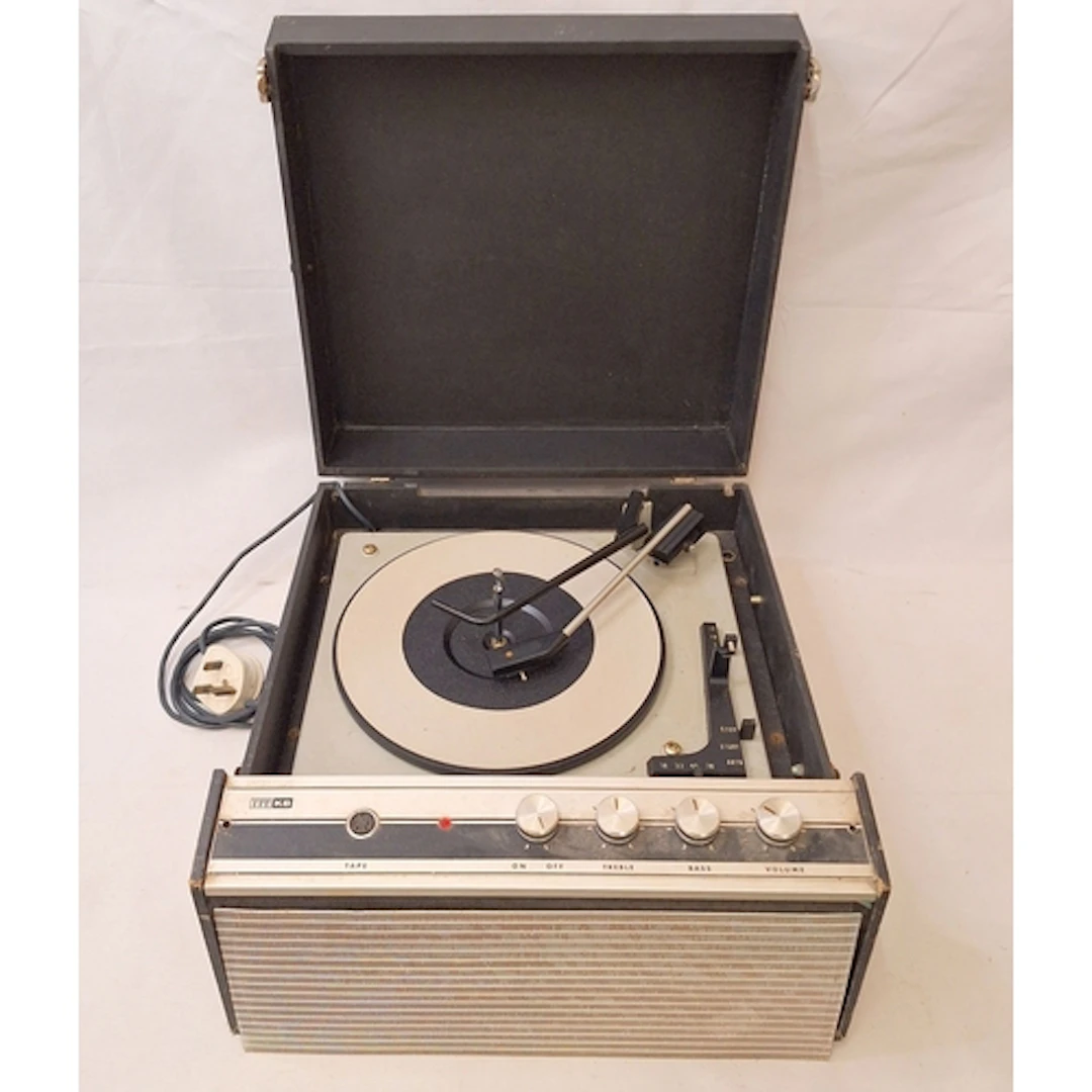 Vintage Portable KTT KB Record Player in black vinyl case UN...