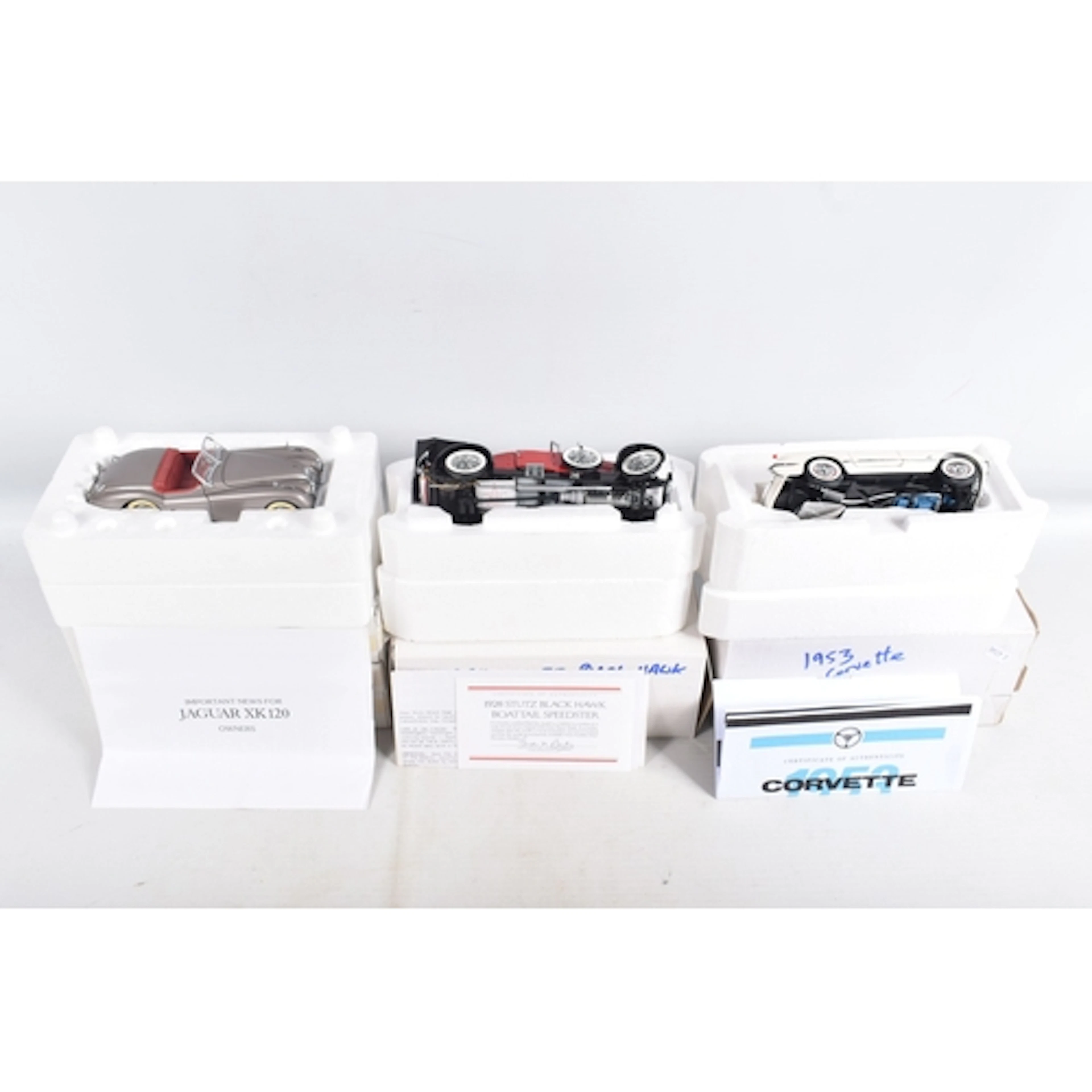 THREE BOXED 1:24 SCALE DIECAST MODELS CARS, to include a Fra...