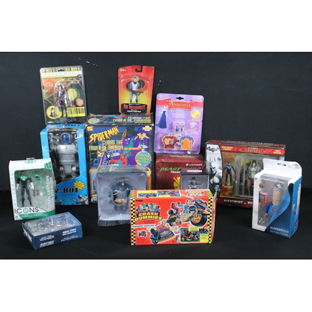 13 Boxed / carded figures, models and play sets to include B...