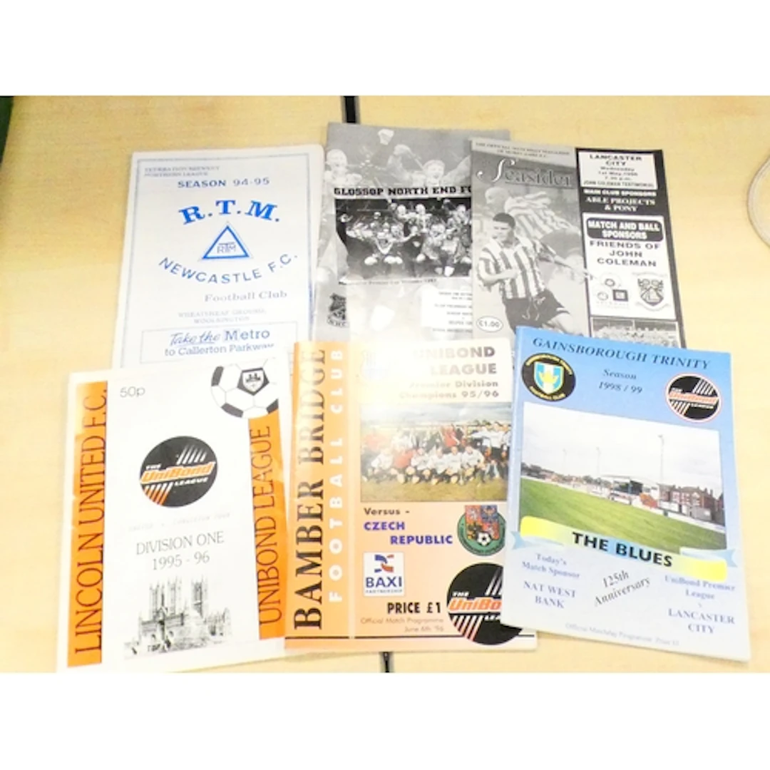 Collection of football programmes to include Scottish and En...