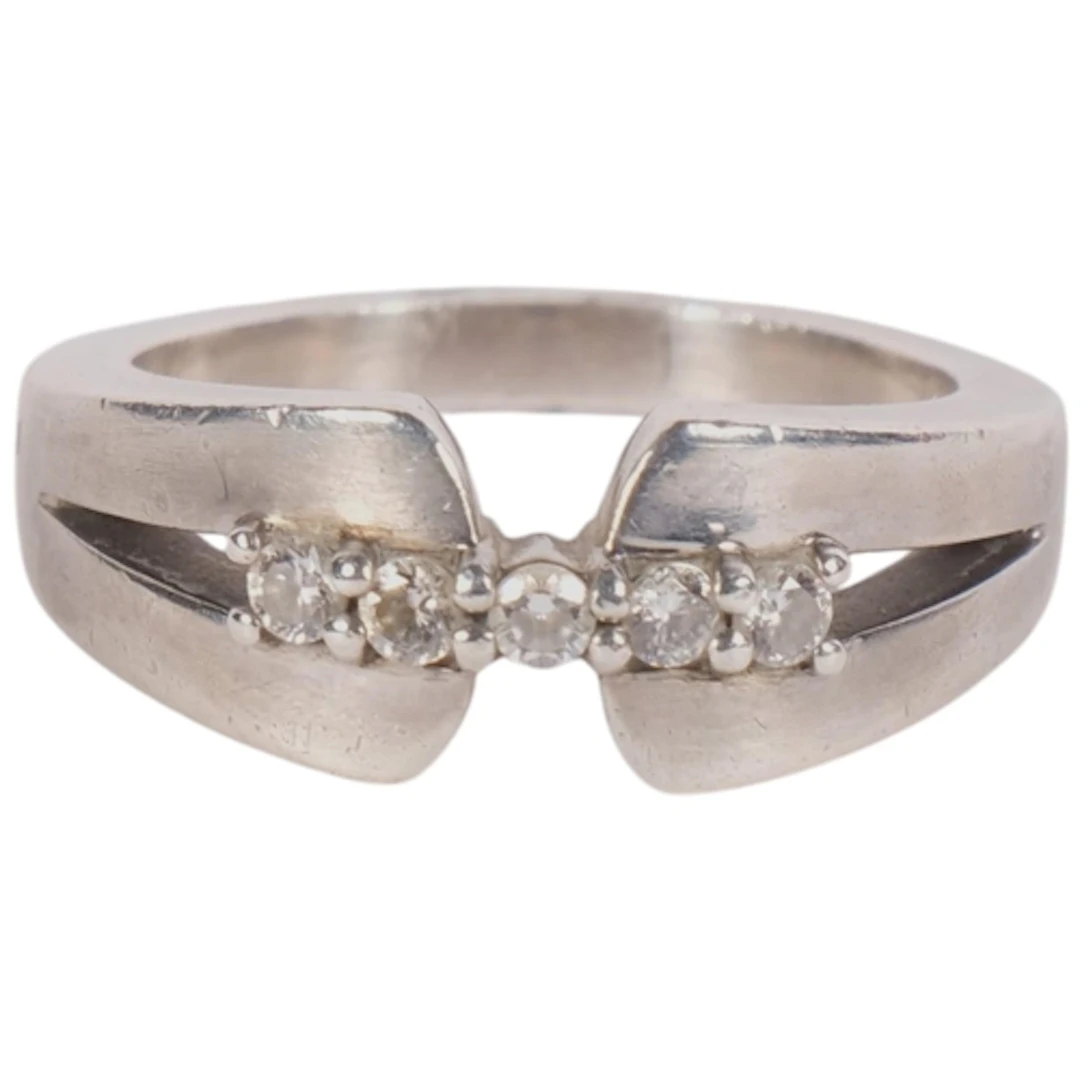 SMYKKEFORM - a Danish sterling silver ring