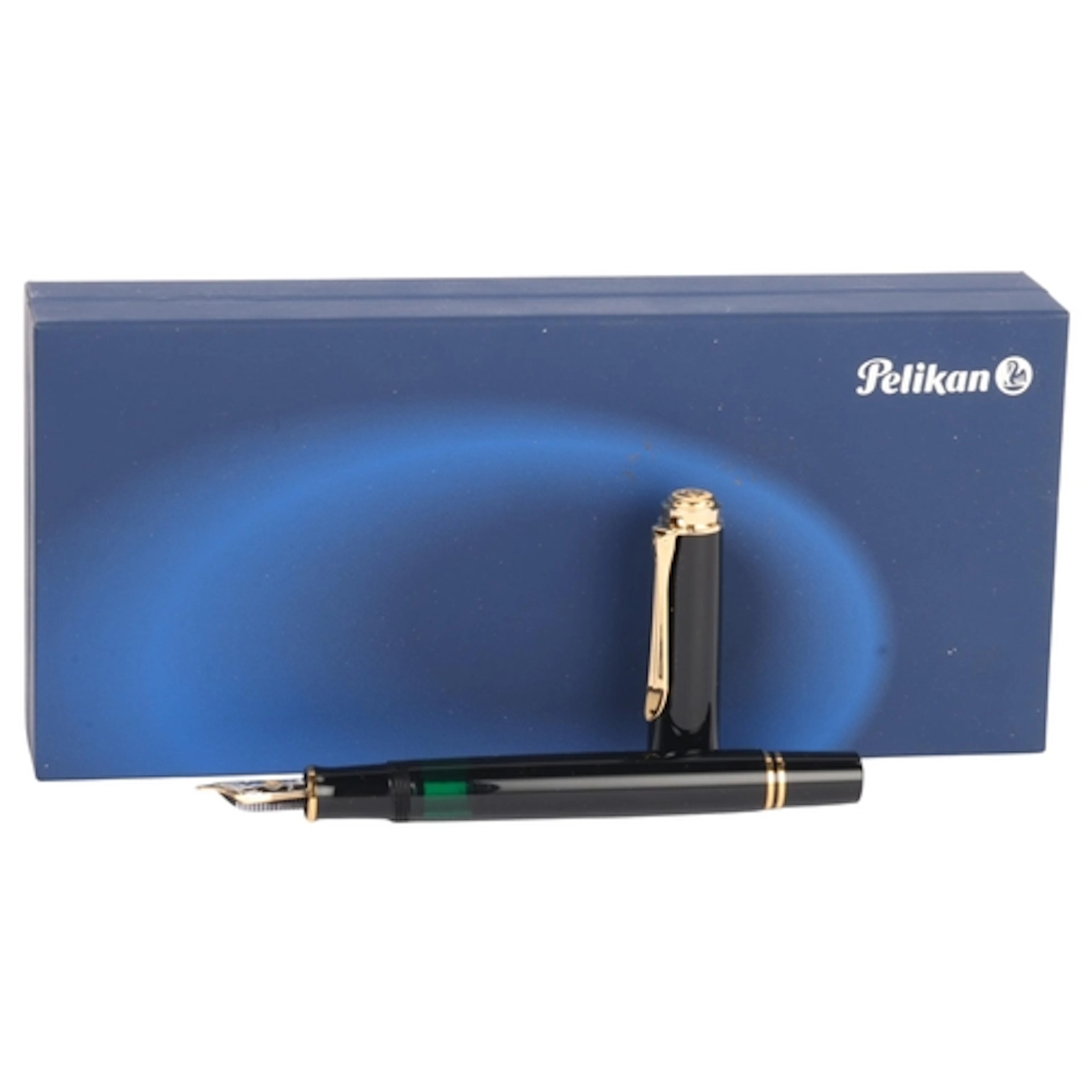 A Pelikan, Souveran M400 black fountain pen, cap with gold p...