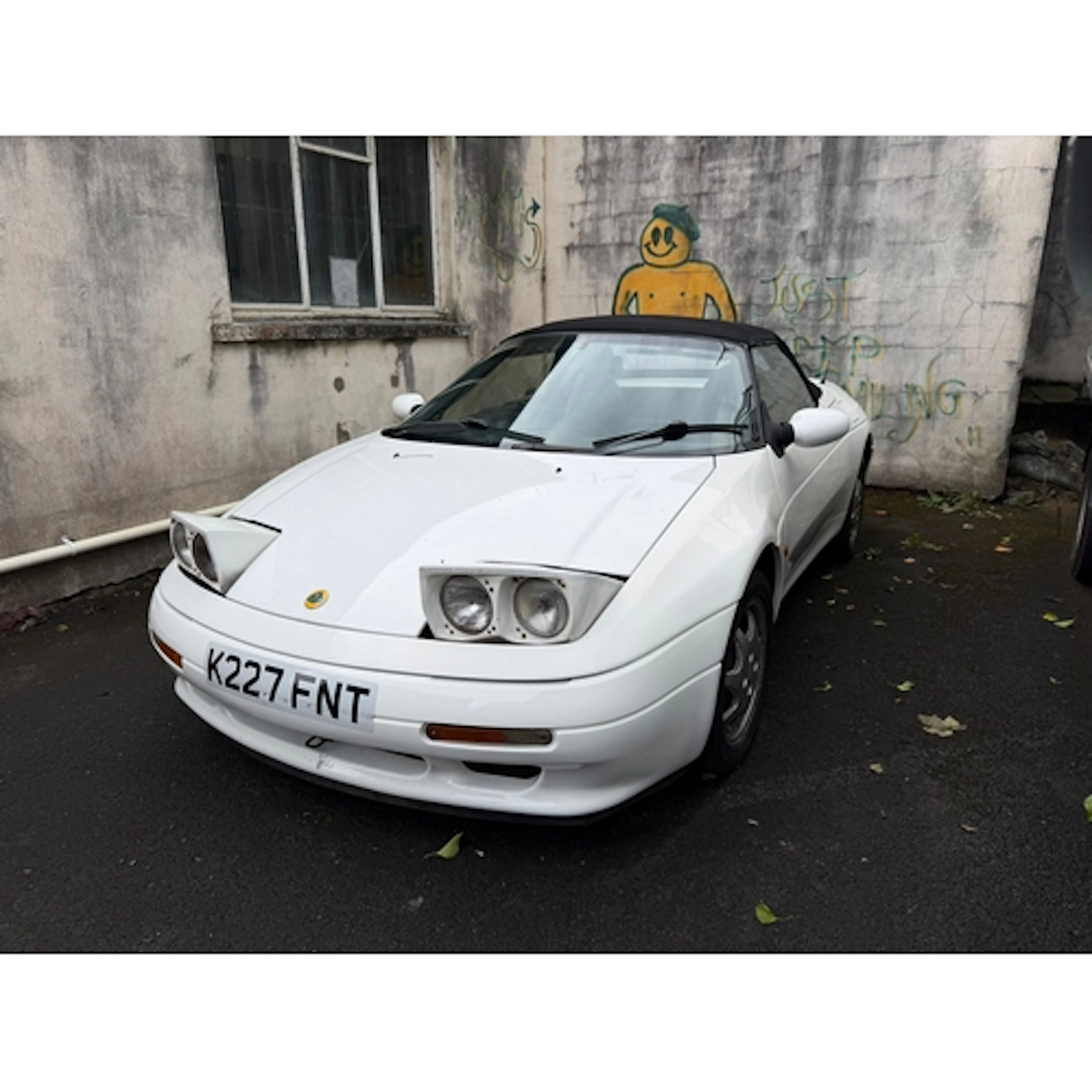 TO BE SOLD FROM 12 NOON onwards, 1992 LOTUS ELAN SE 2 door S...