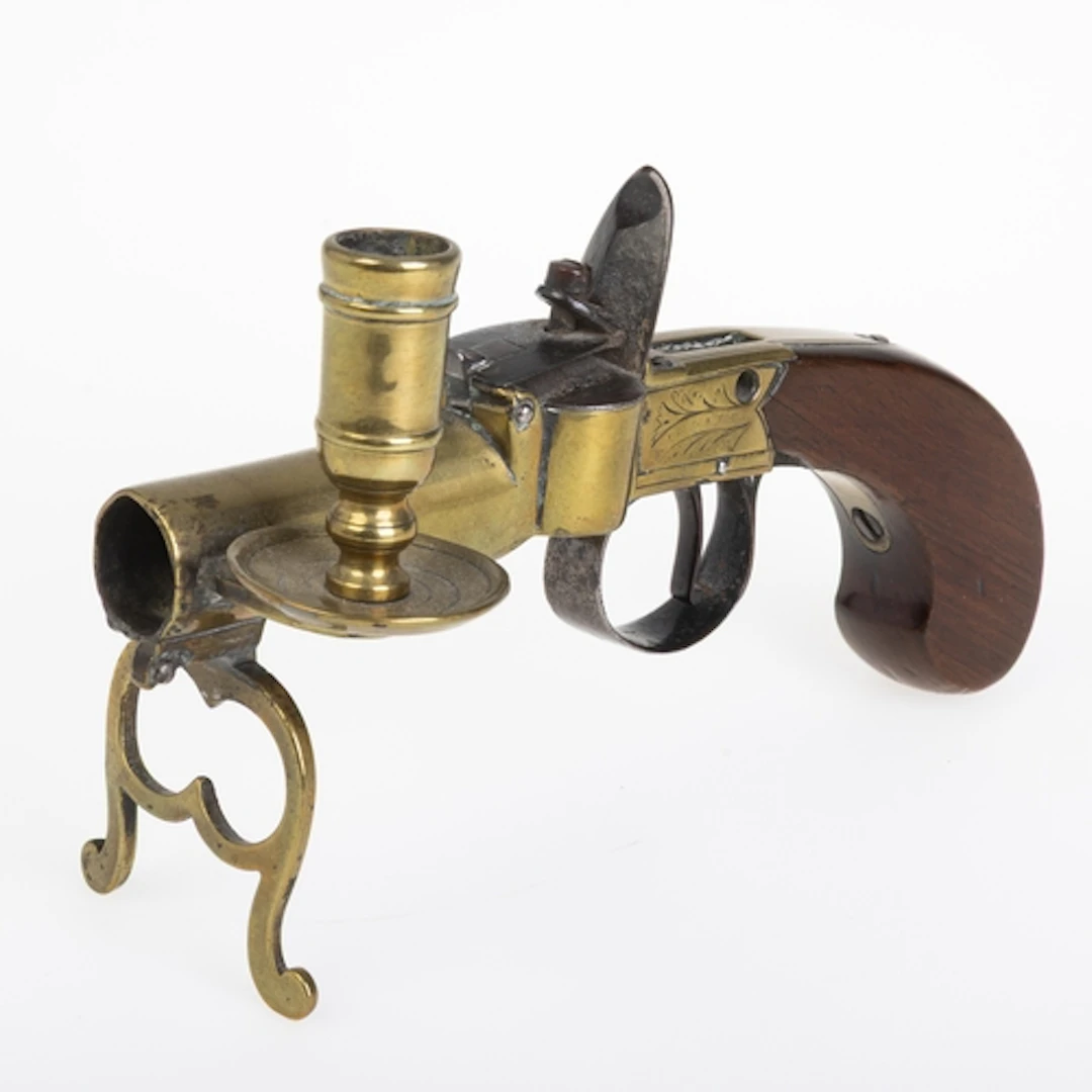 A 19TH CENTURY FLINTLOCK TINDER LIGHTER. A 19th century flin...