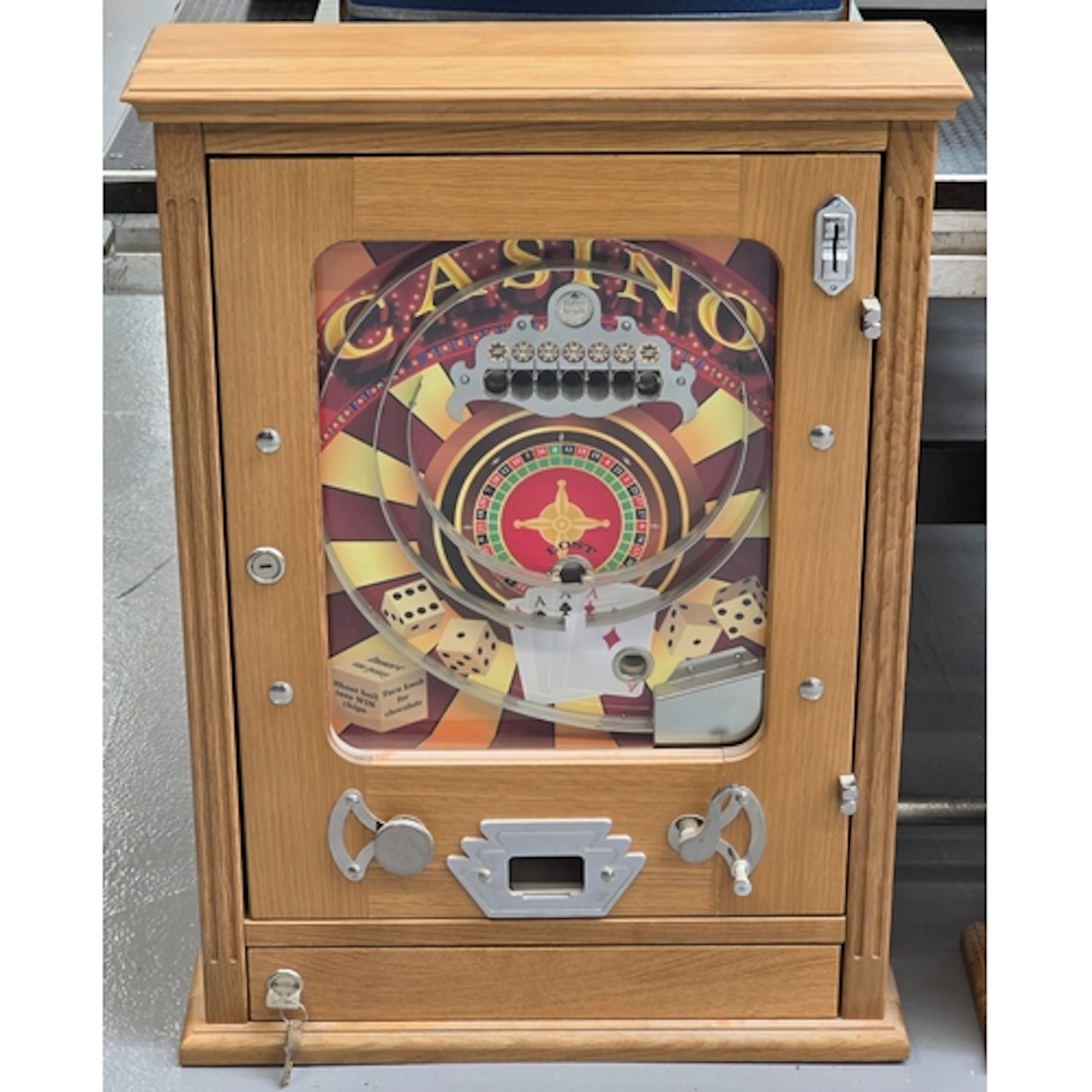 Oak cased Allwin casino on 1D. Excellent condition complete ...