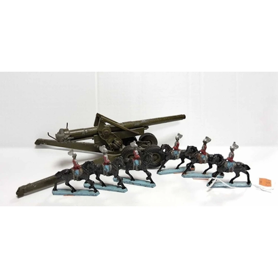 A GROUP OF LEAD SOLDIERS AND A BRITAINS LTD. ENGLAND , compr...