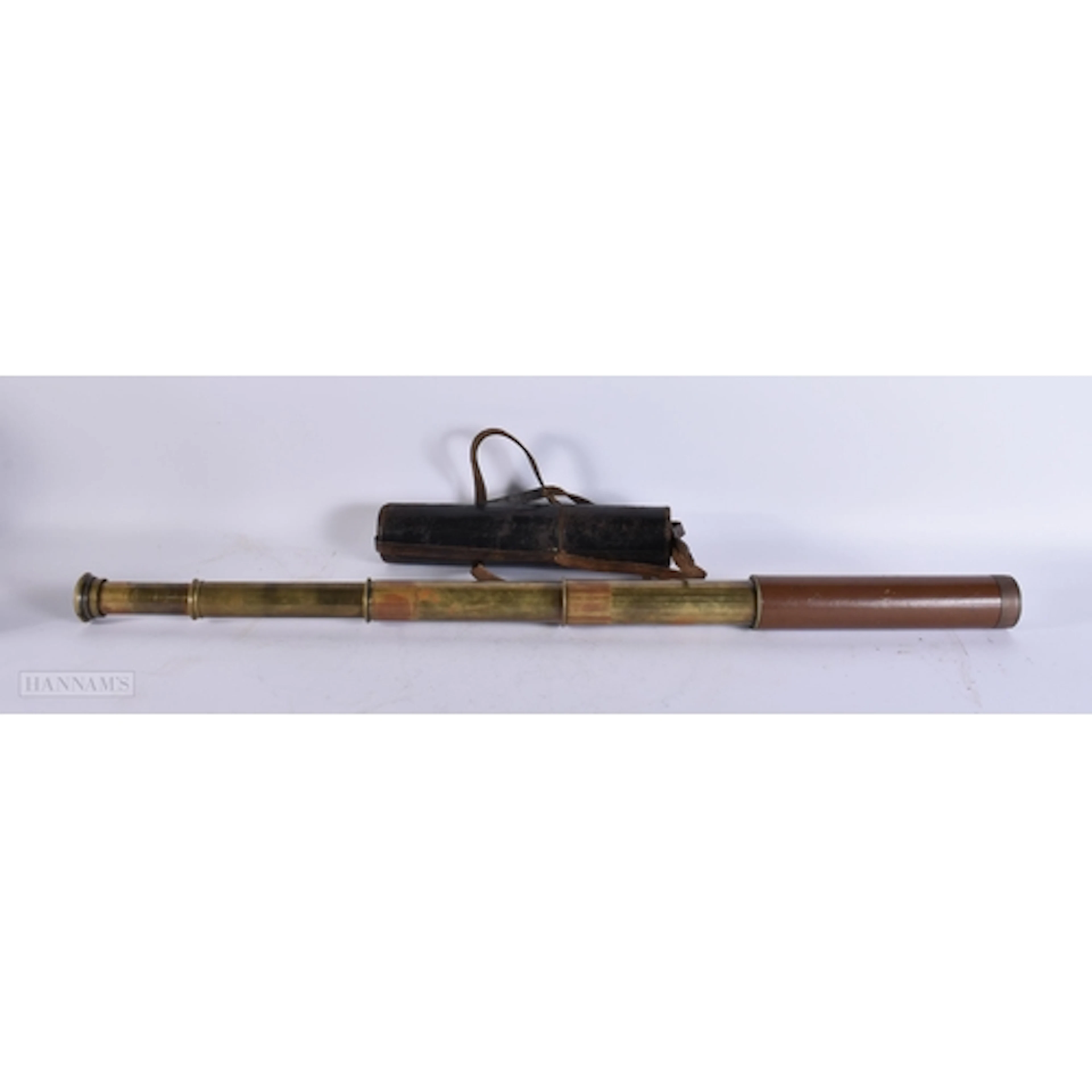 AN ANTIQUE TELESCOPE. 80 cm long extended.