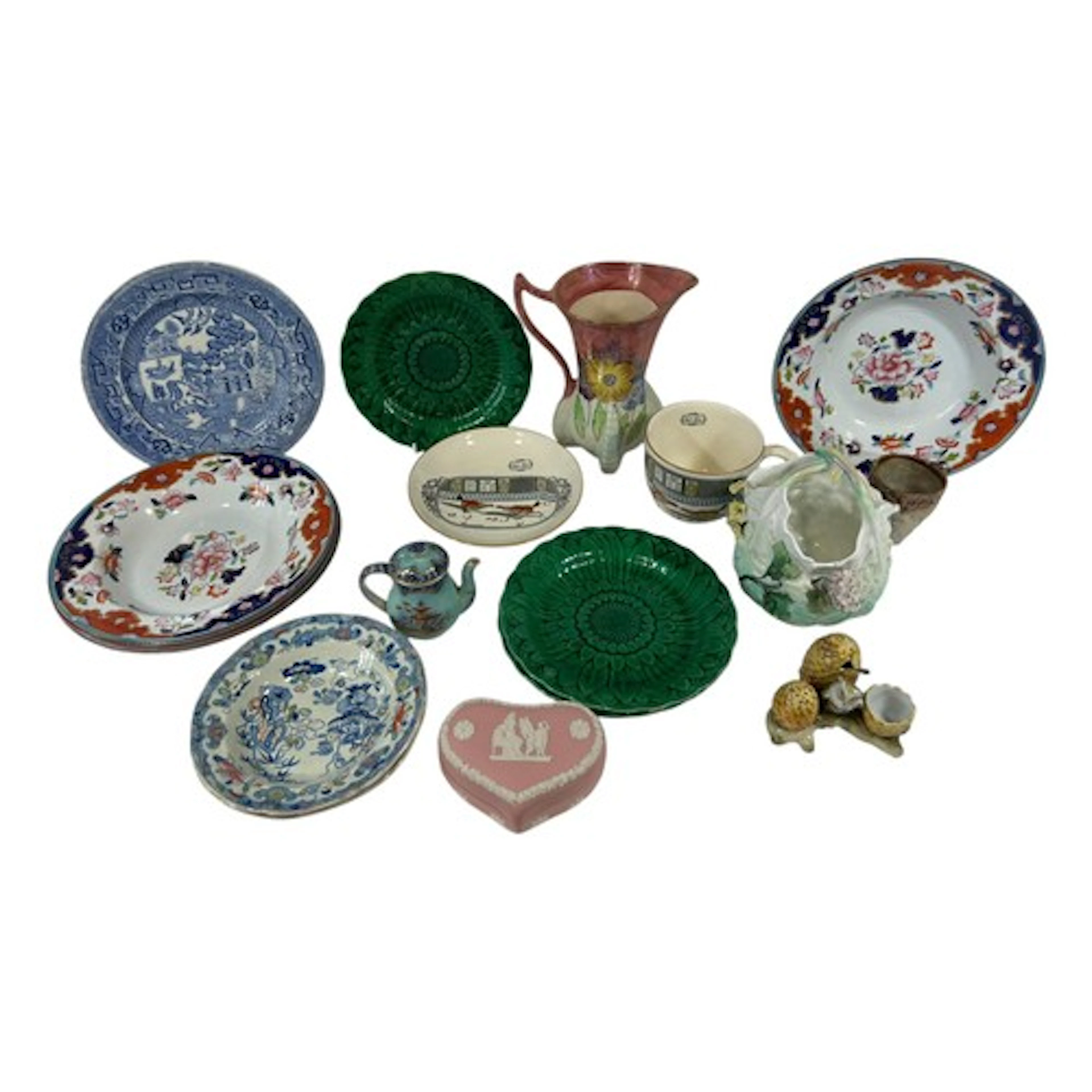 A collection of mixed ceramics to include a Wedgwood pink Ja...