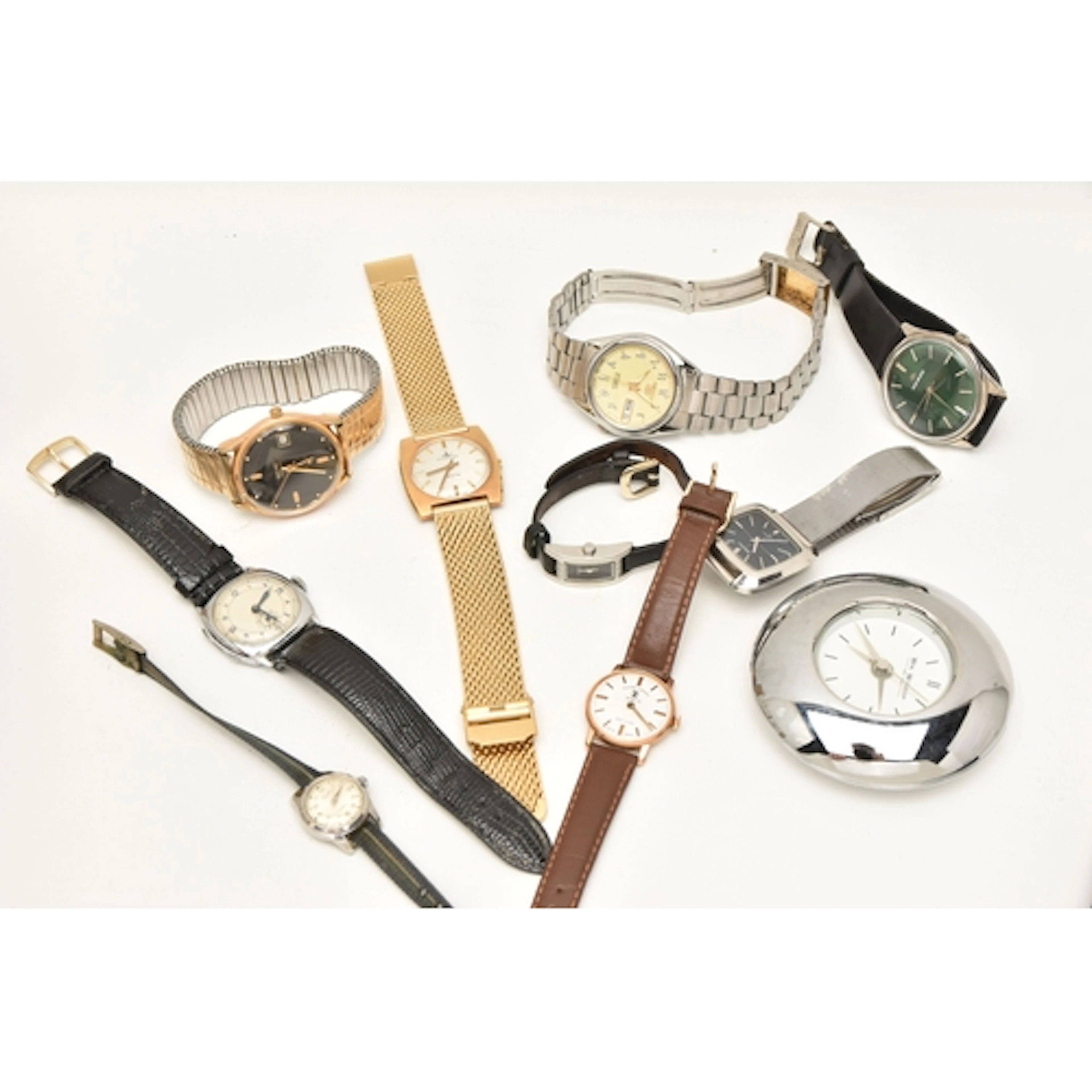 AN ASSORTMENT OF WATCHES, a selection of ladies and gents wr...