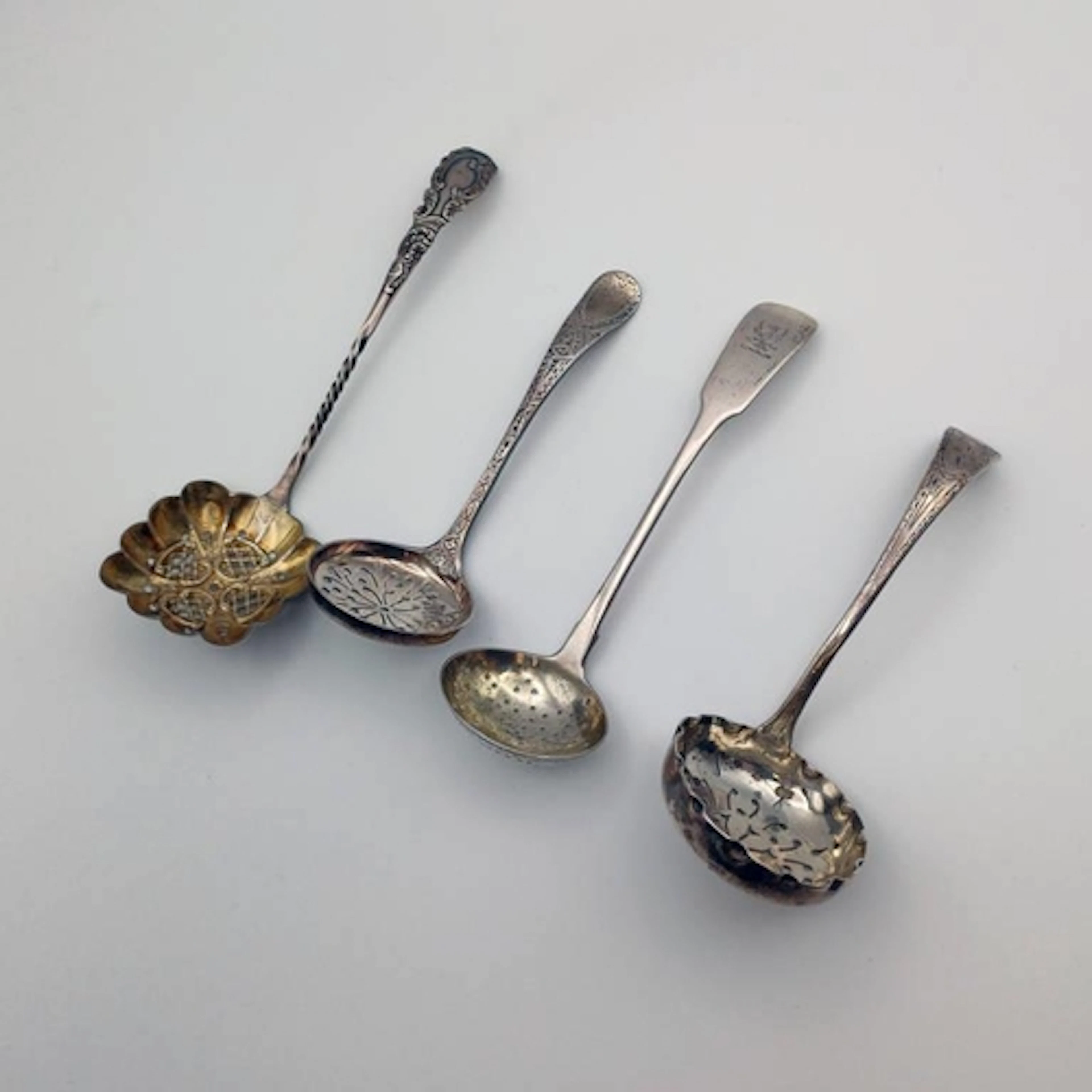4 SILVER SUGAR SIFTER LADLES TO INCLUDE A GEORGE IV EXAMPLE ...