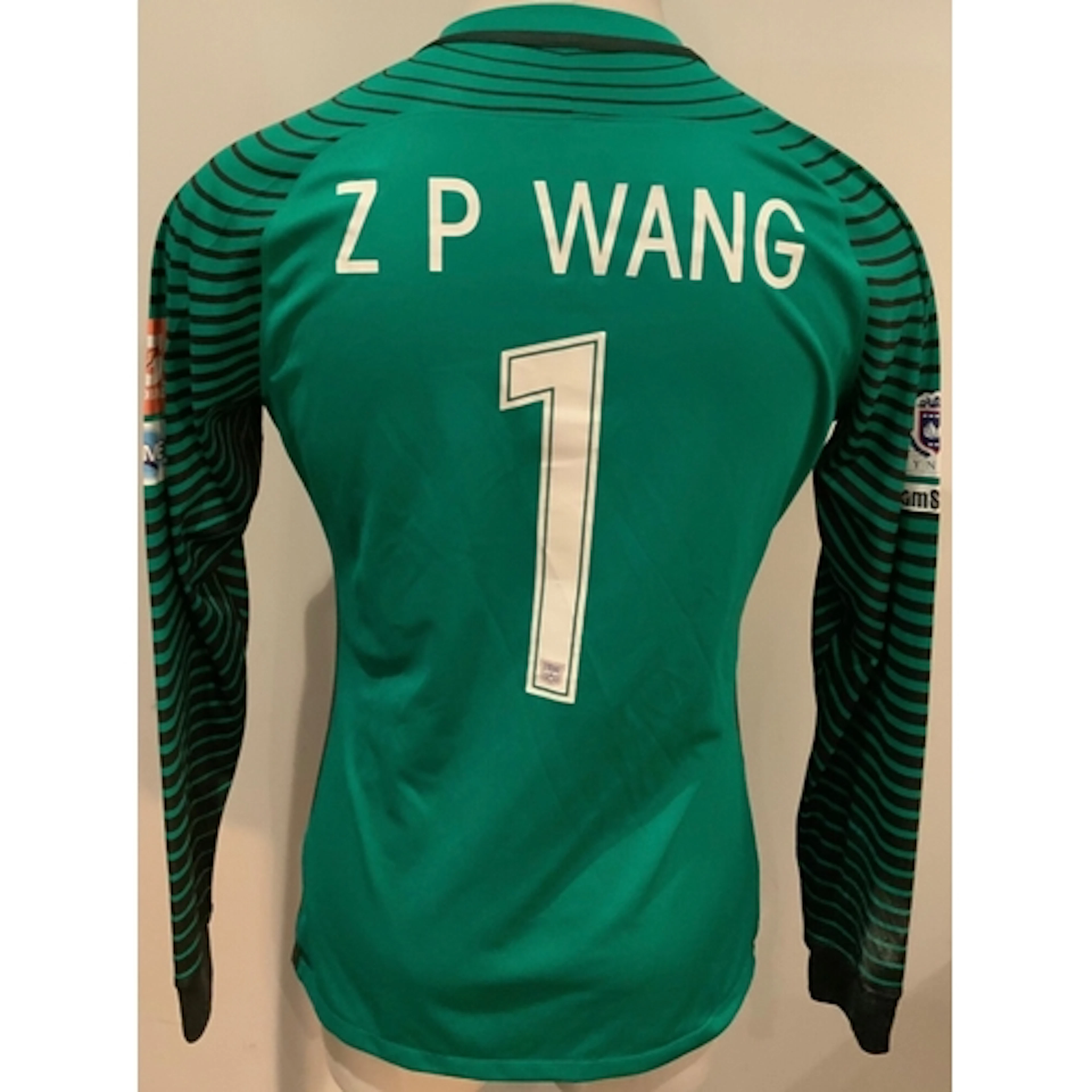 Kitchee 2017 Match Issued Football Shirt: Green long sleeve ...