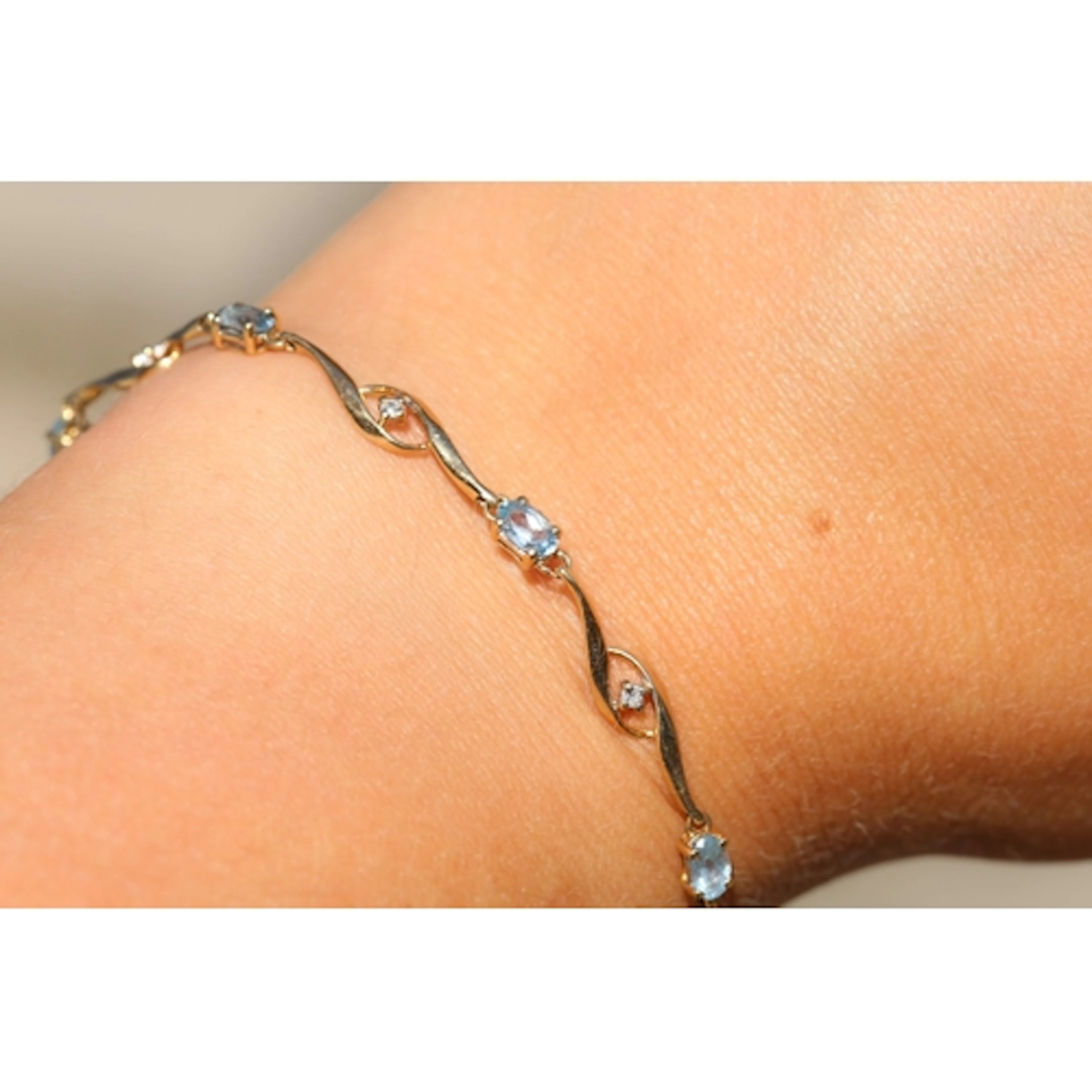 Aquamarine Seven Stone Set Wave Link Bracelet with Further D...