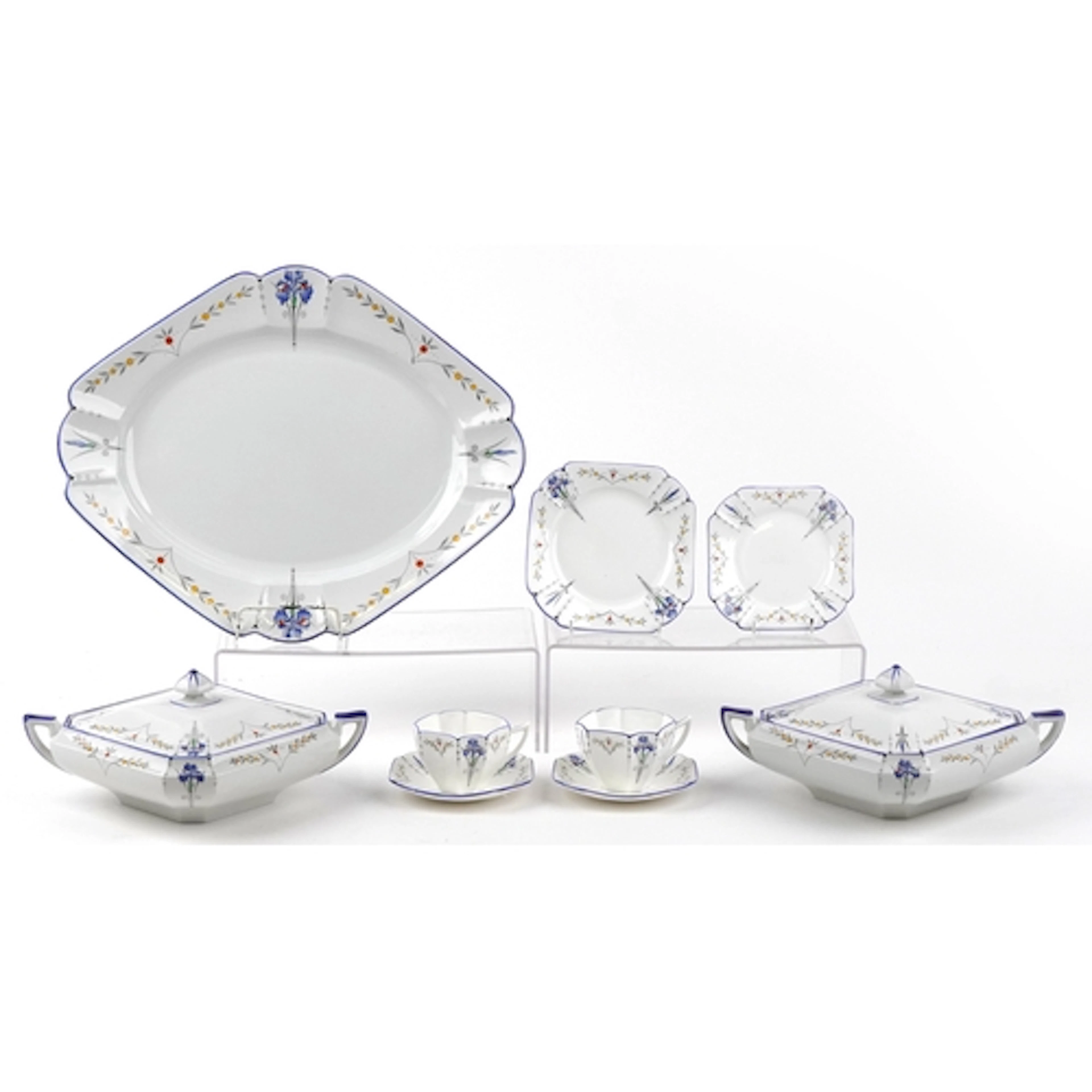 Shelley Queen Anne Blue Iris F11561 pattern dinner and teawa...