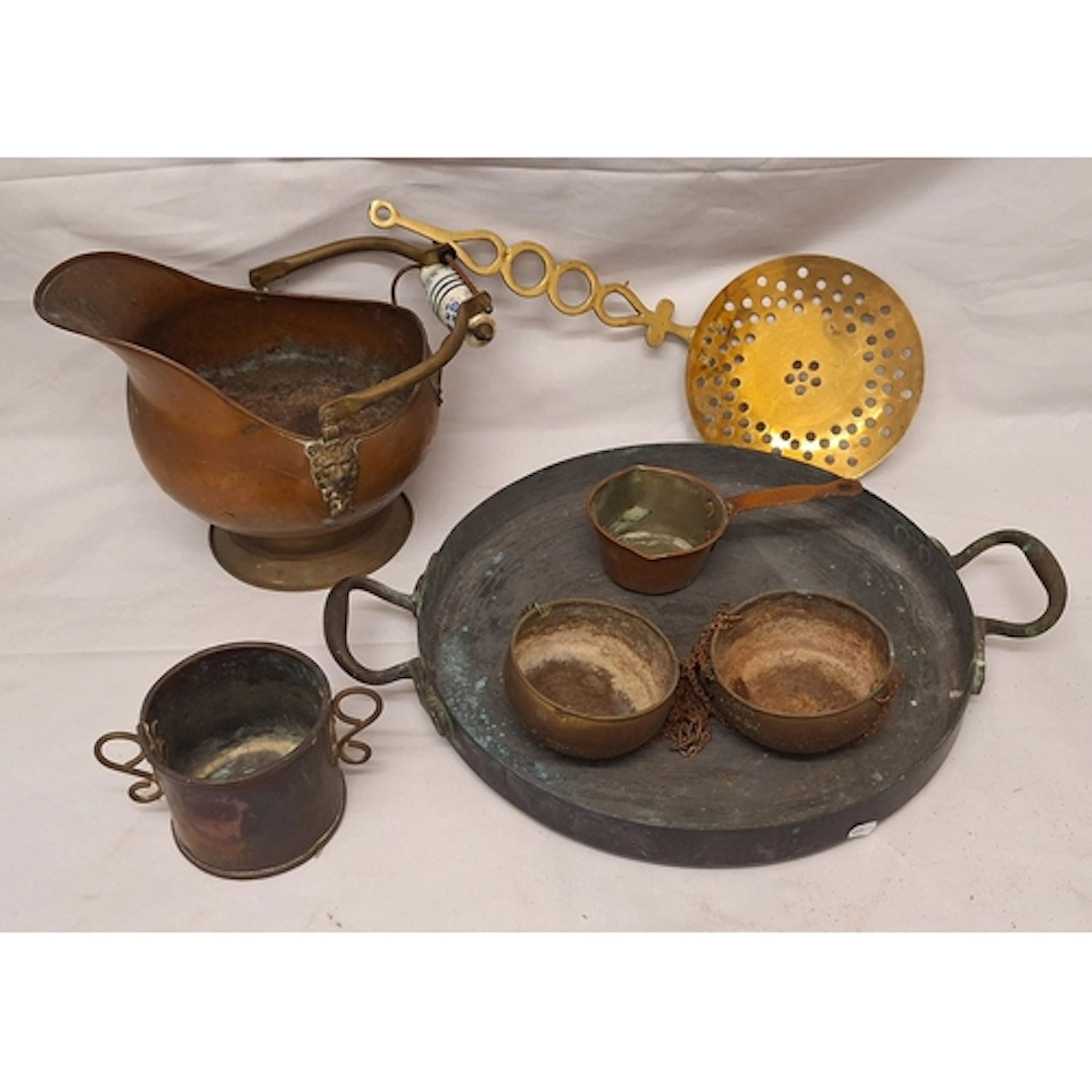 Large Vintage/Antique Copper Saucepan Lid, brass oal bucket ...