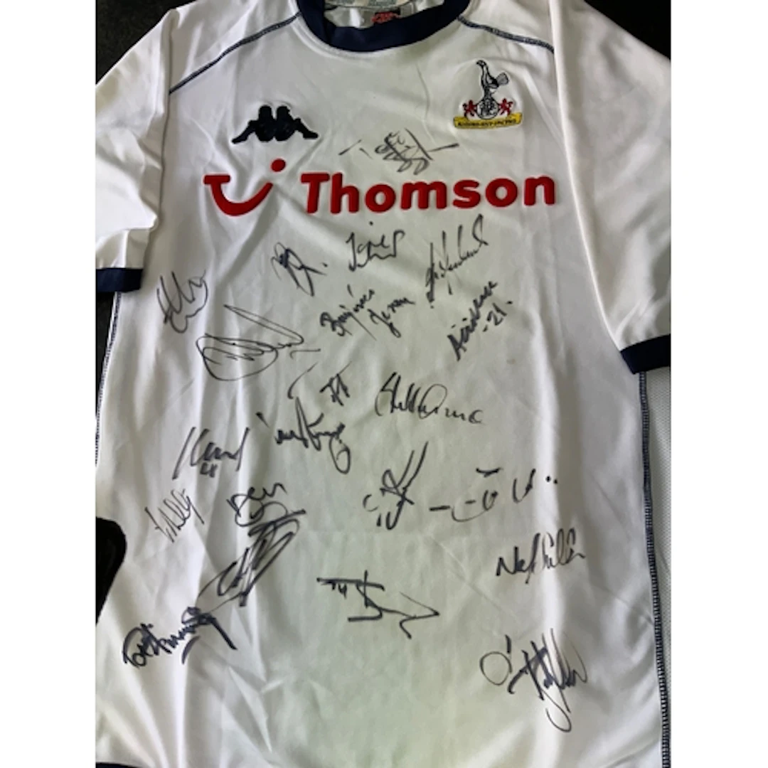 2002 - 2004 Tottenham Signed Football Shirt: White home shir...