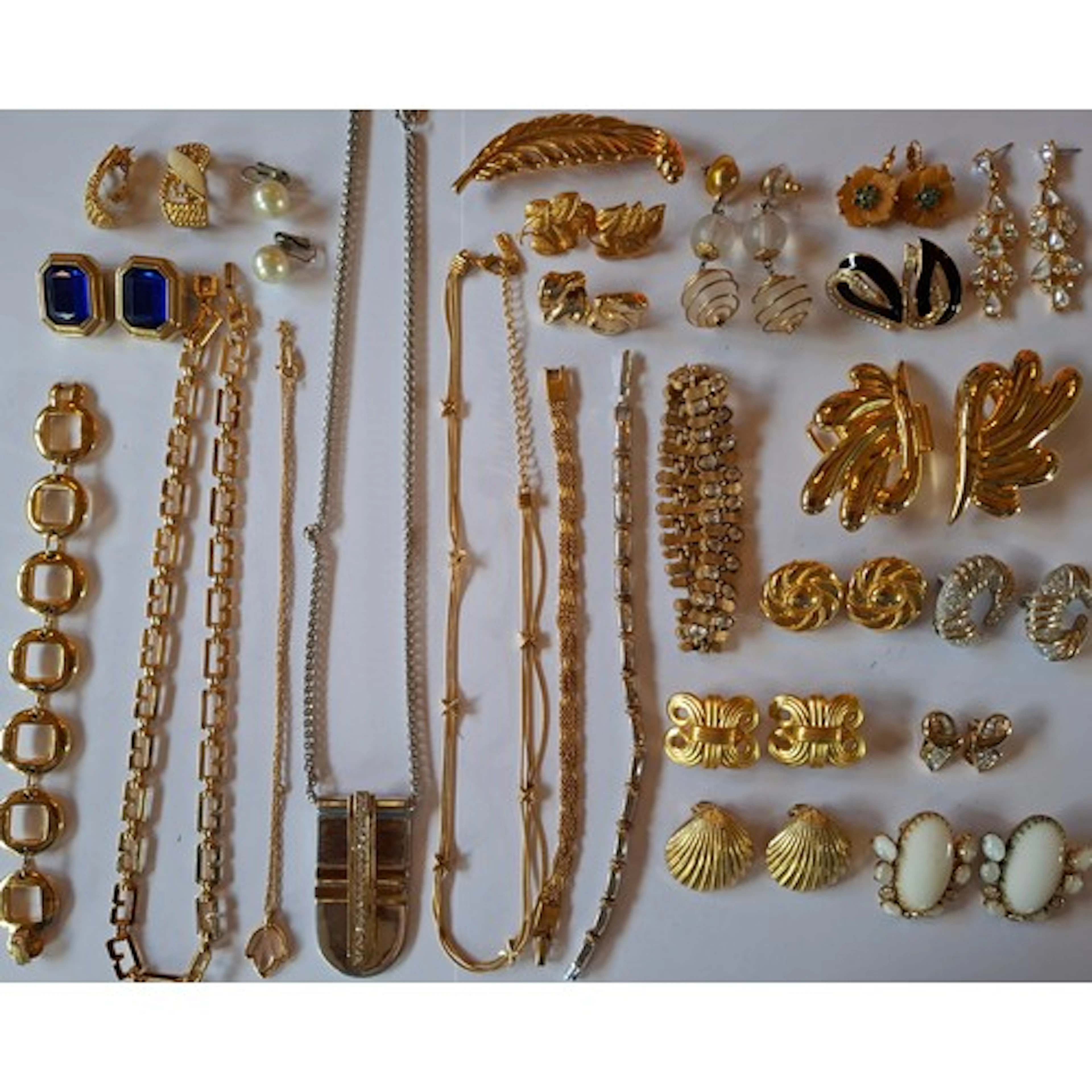 Late 20th Century gold tone and silver tone costume jeweller...