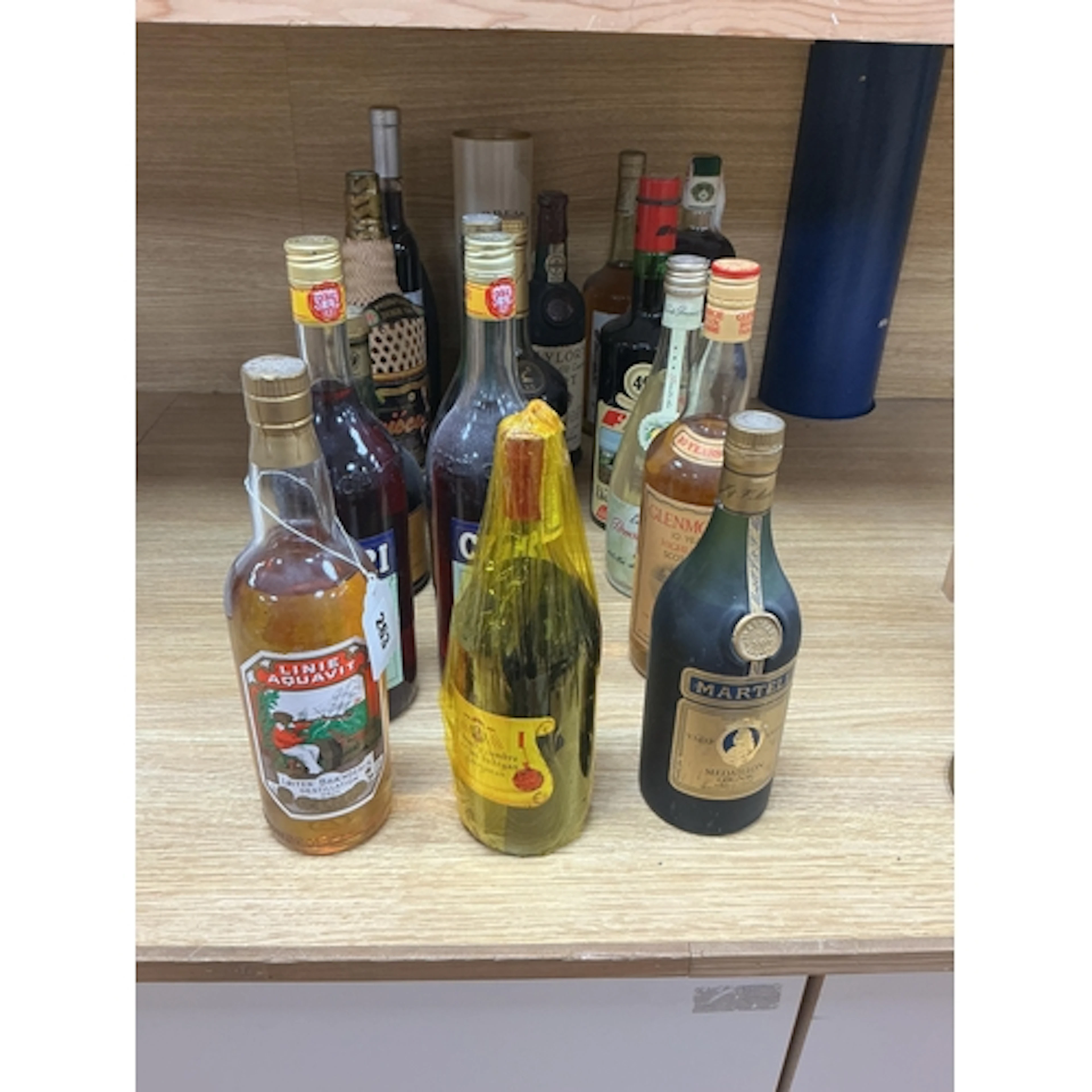 Eighteen bottles of assorted alcohol to include Campari Glen...