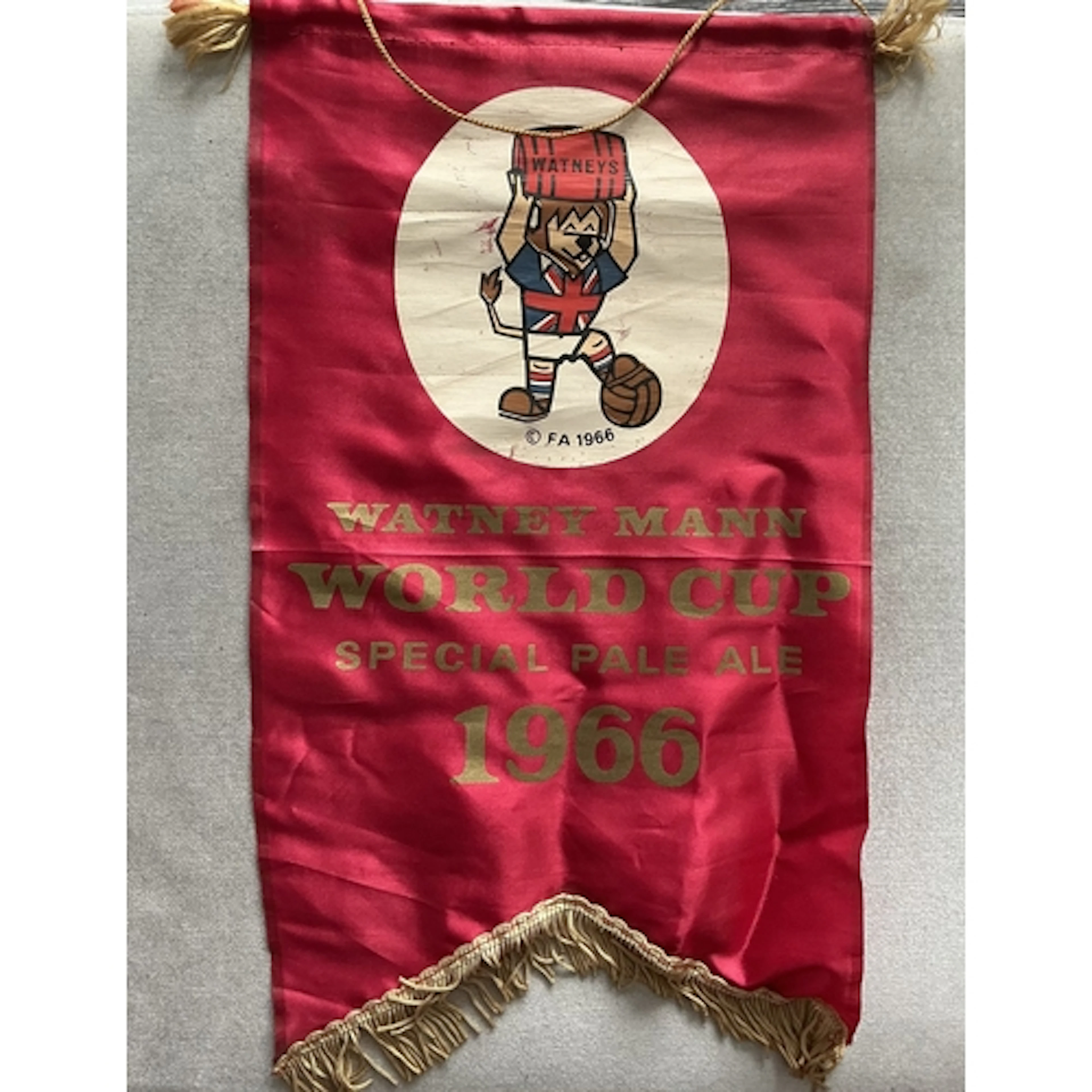 1966 World Cup Willie Watney Mann Pennant: Unusual to find i...