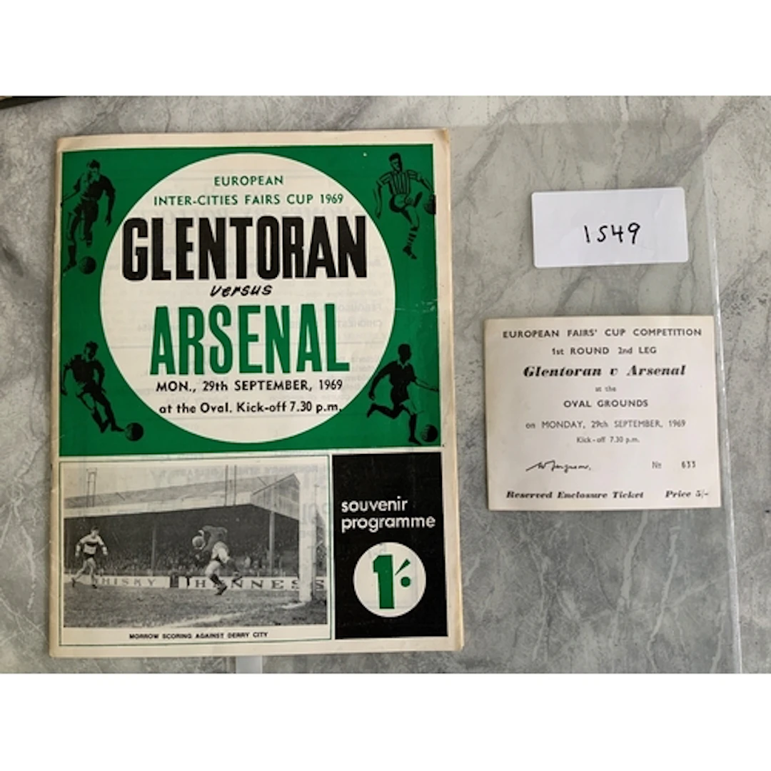 1969/70 Glentoran v Arsenal Fairs Cup Programme + Ticket: Ex...