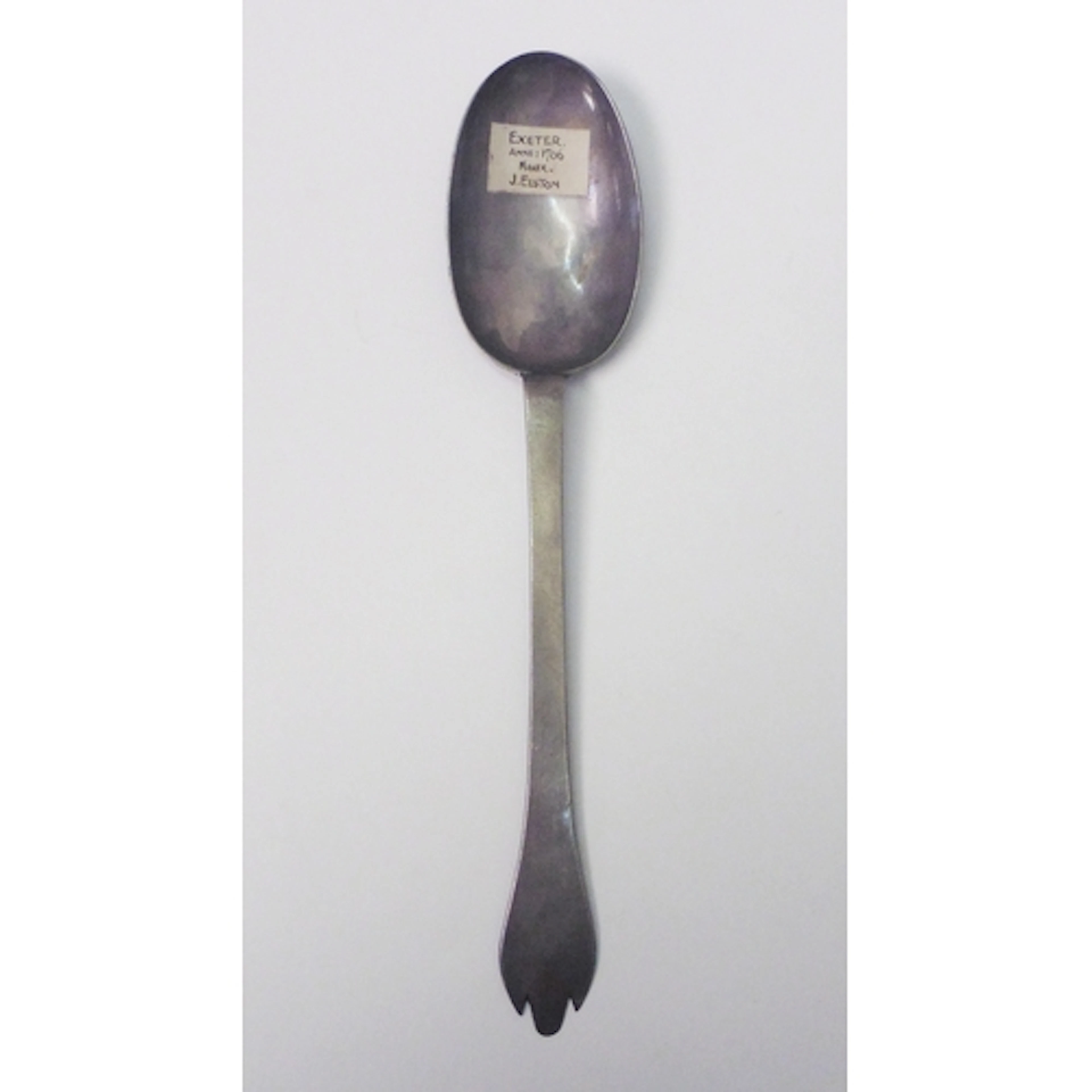 A Queen Anne silver provincial trefid spoon, Exeter 1706 (no...