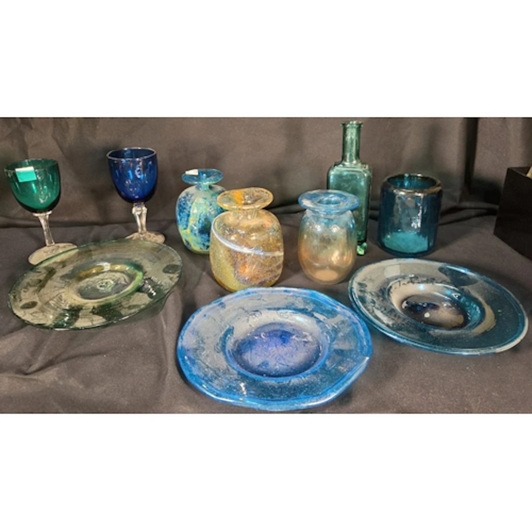 An Andrew Saunders studio glass vase signed, two Mdina vases...