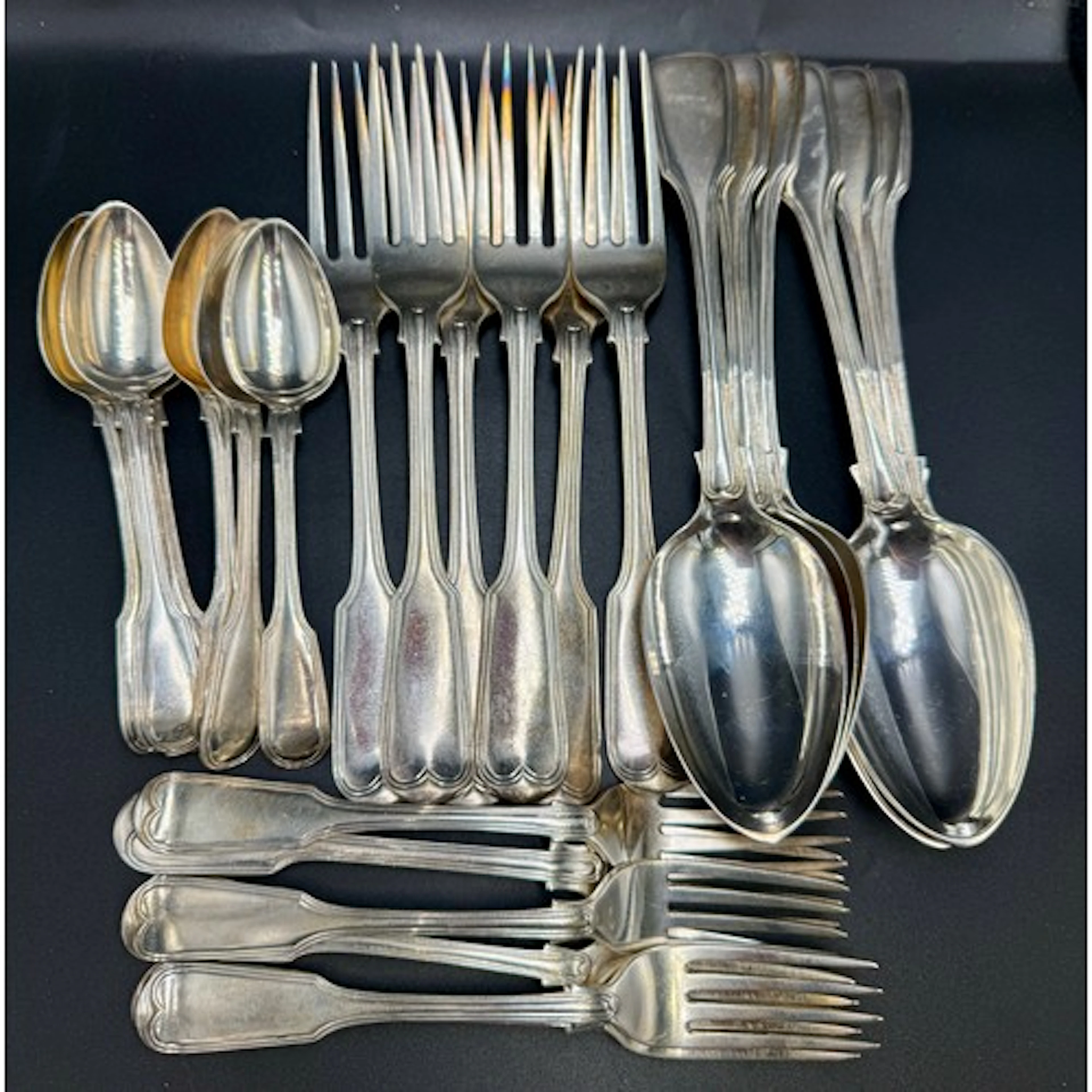 Silver fiddle and thread pattern cutlery to include 6 tables...