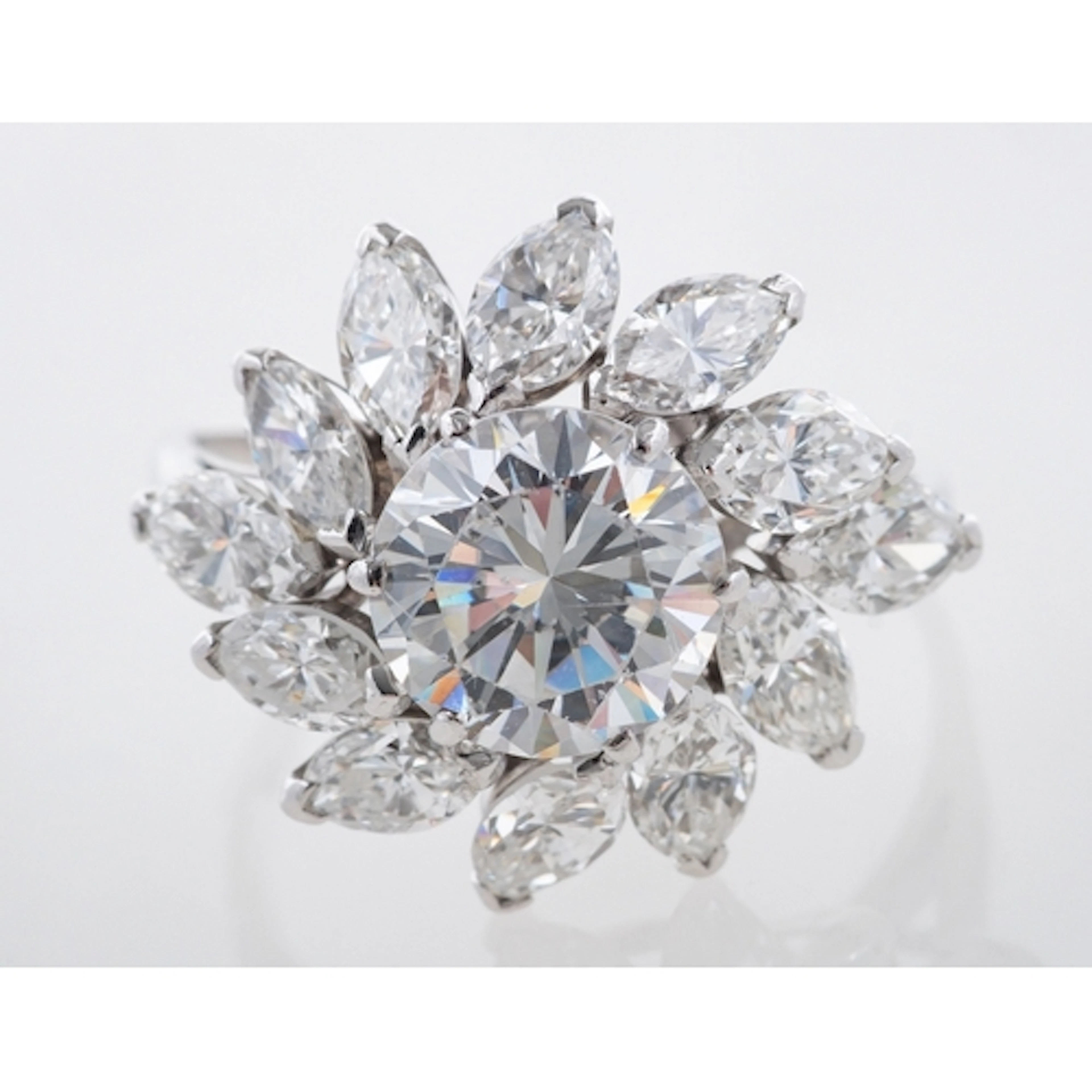 Boucheron, an impressive diamond simulant and diamond flower...