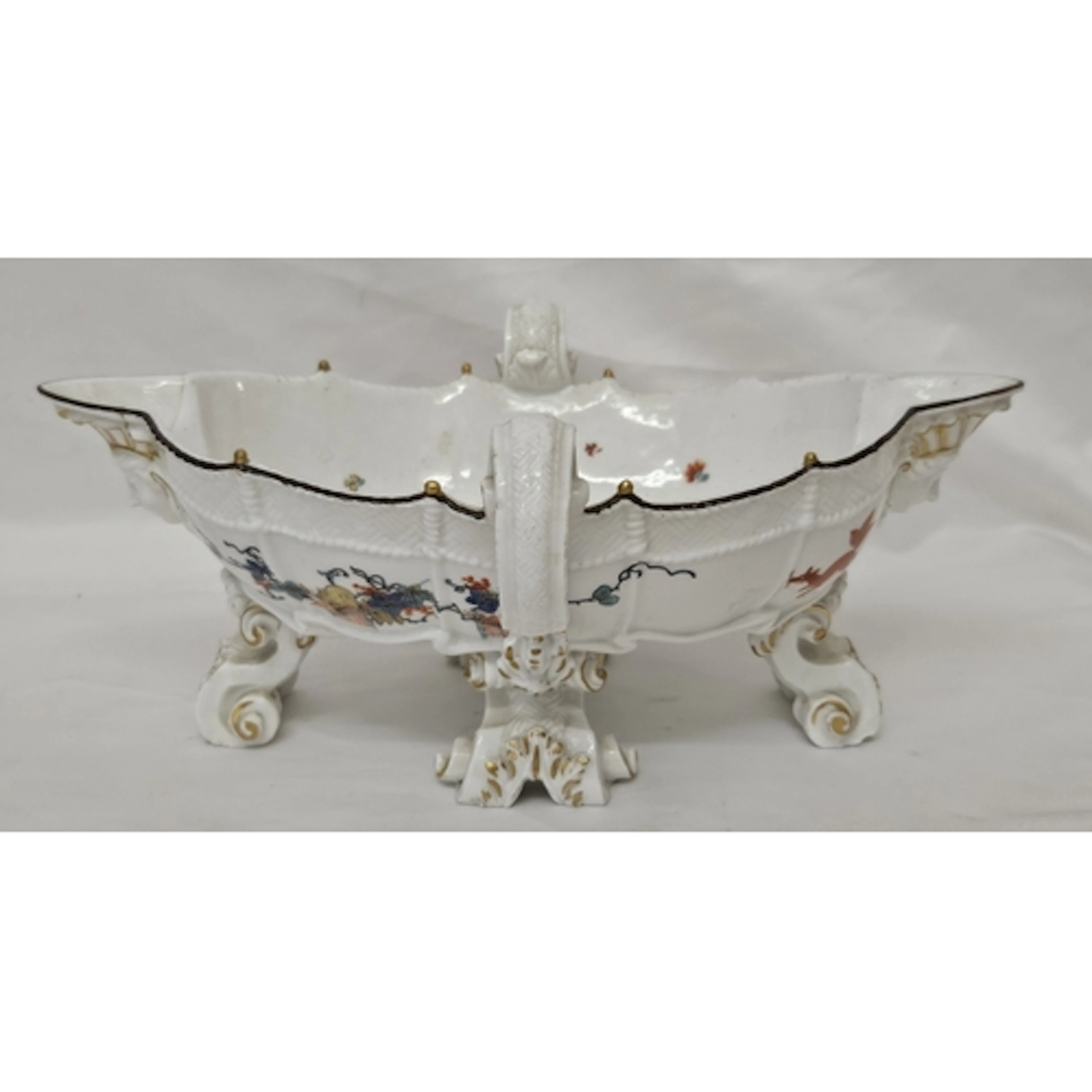 Antique Meissen Sauce Boat, on 4 acanthus leaf decorated scr...