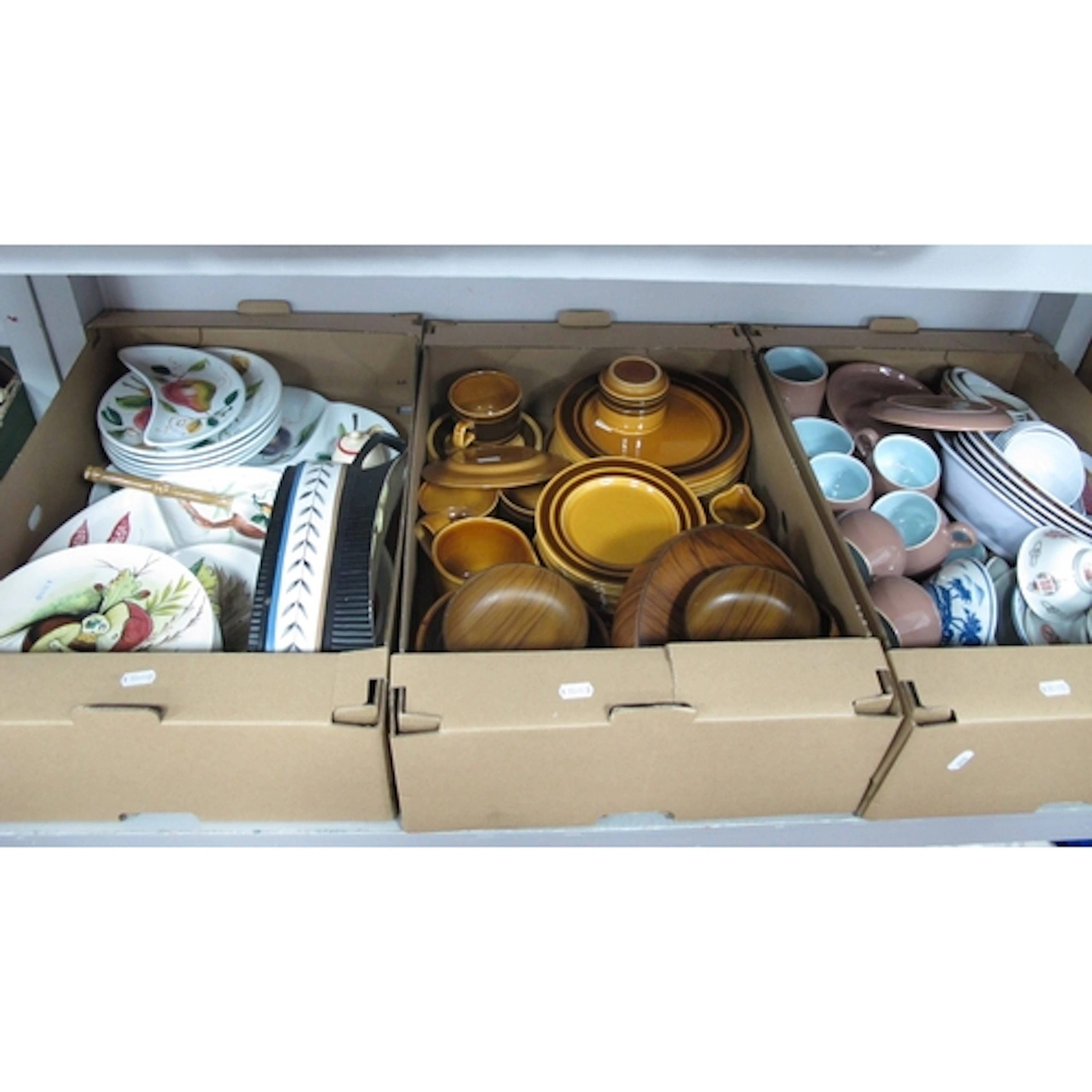 Ceramics, including hand-painted Italian Mancioli ware, Roya...