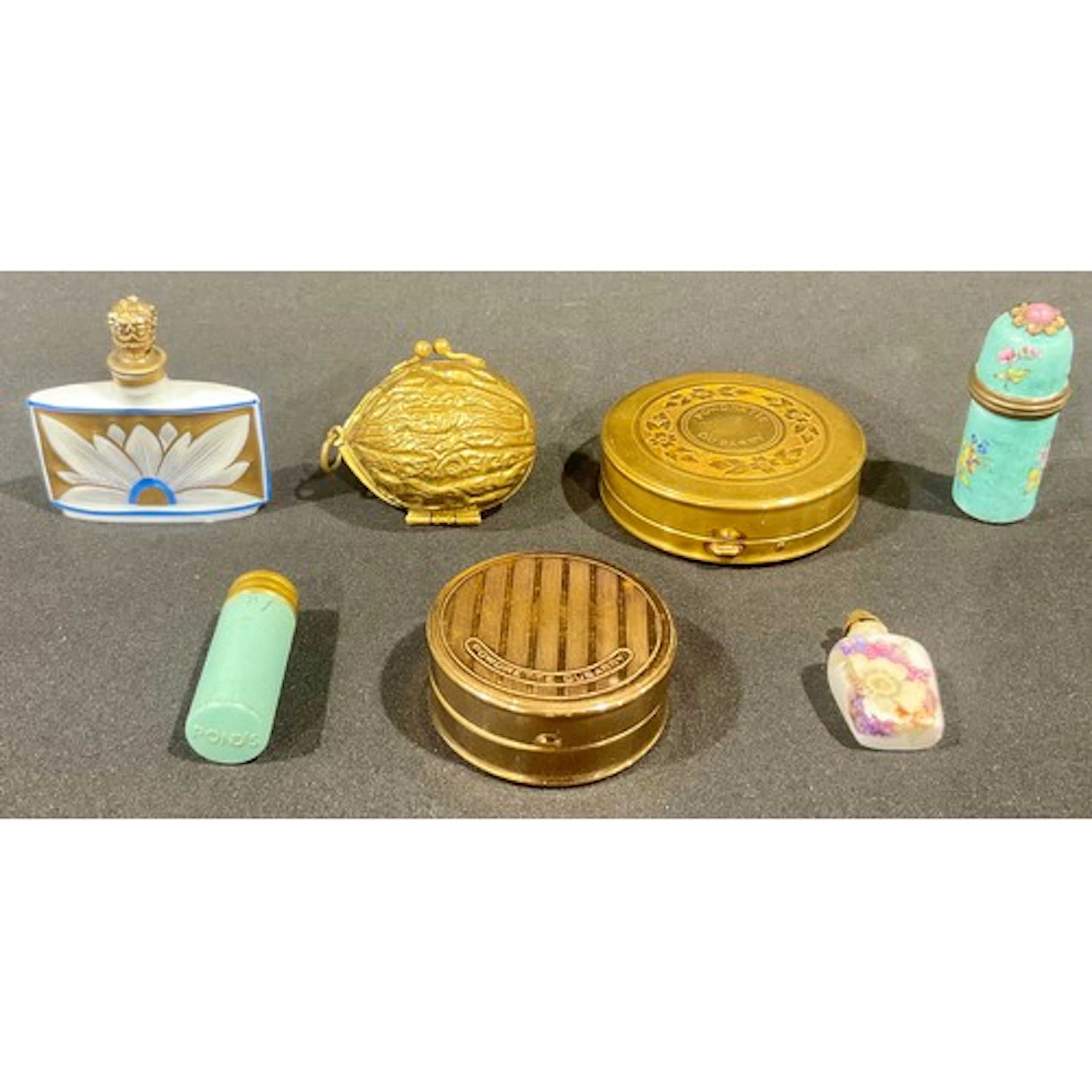 Ladies accessories - a collection of 19th century and later ...