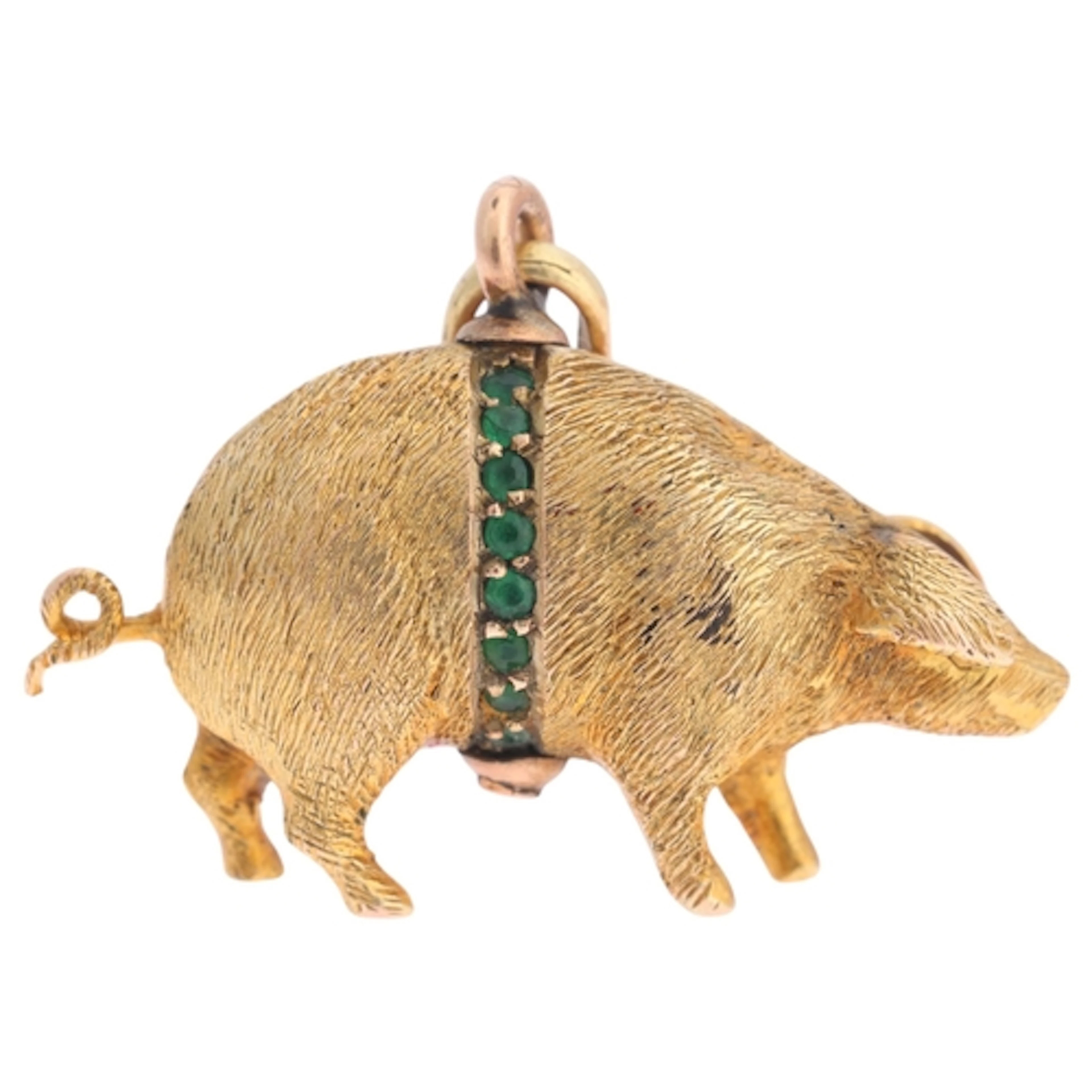 An Antique 9ct gold green paste figural pig pendant/charm, r...
