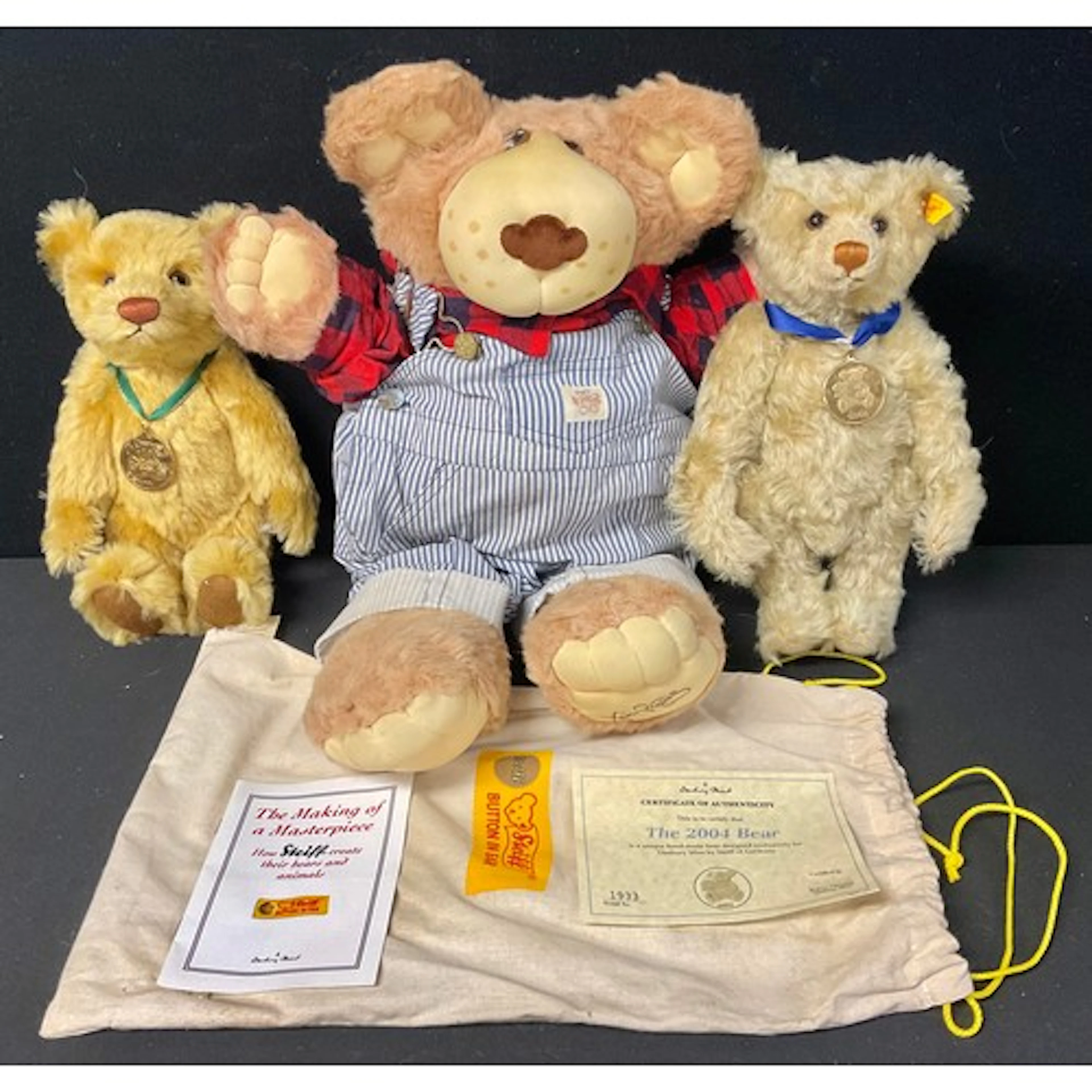 Teddy Bears - a Furskins workshop bear/plush bear designed b...
