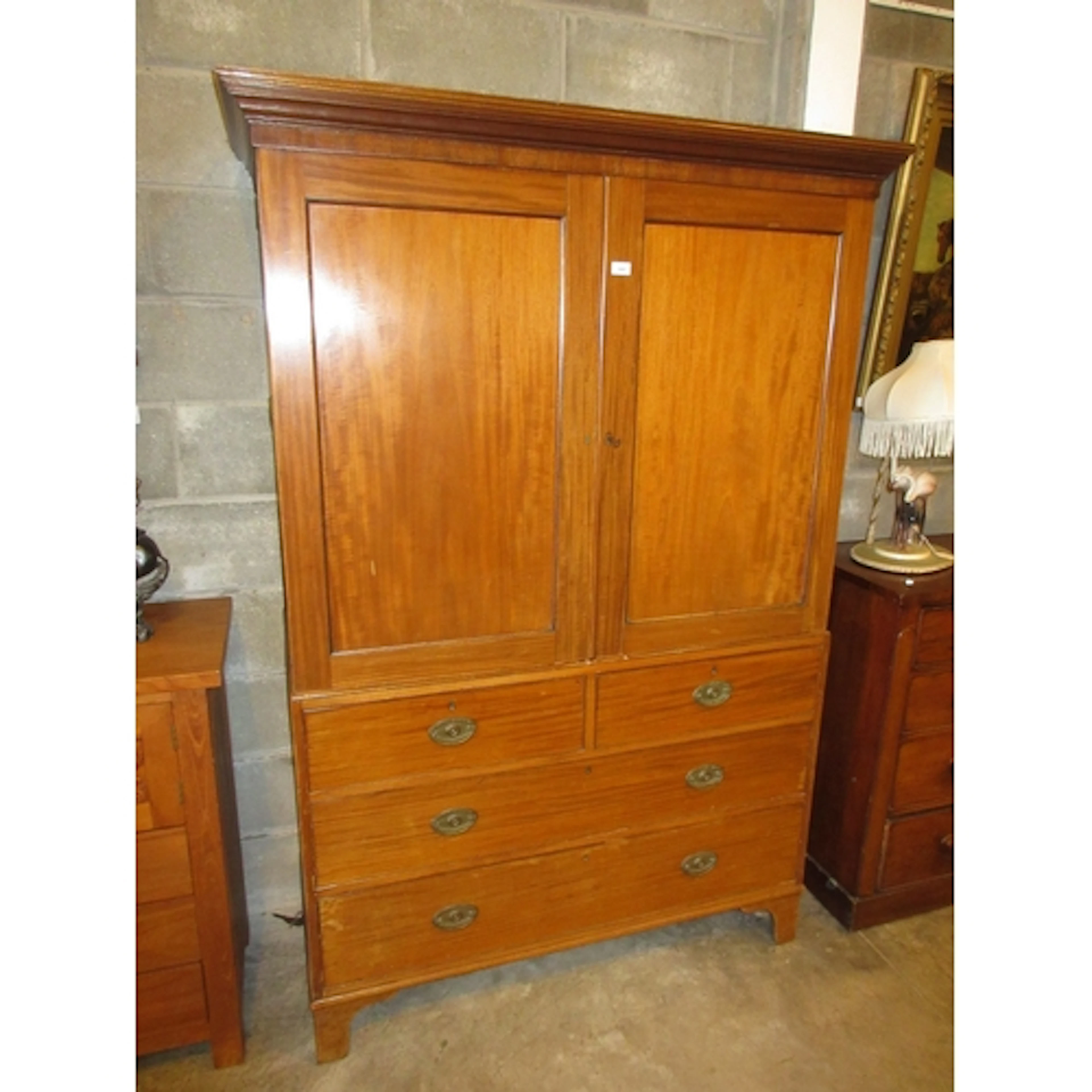 George III Mahogany Gentlemans Wardrobe, 121x52x191cm h