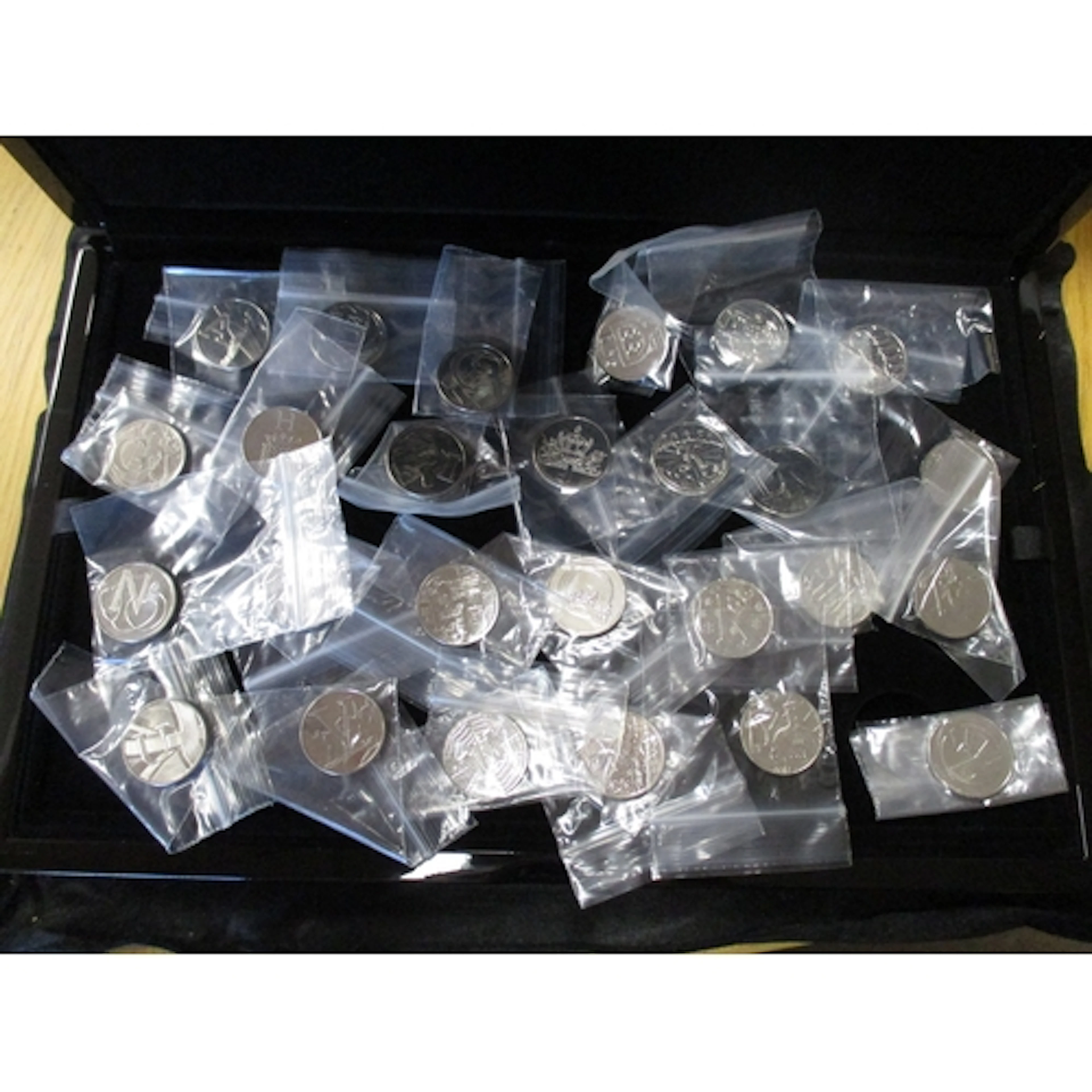 2018 10p CuNi 'The Great British Coin Hunt' A-Z uncirculated...
