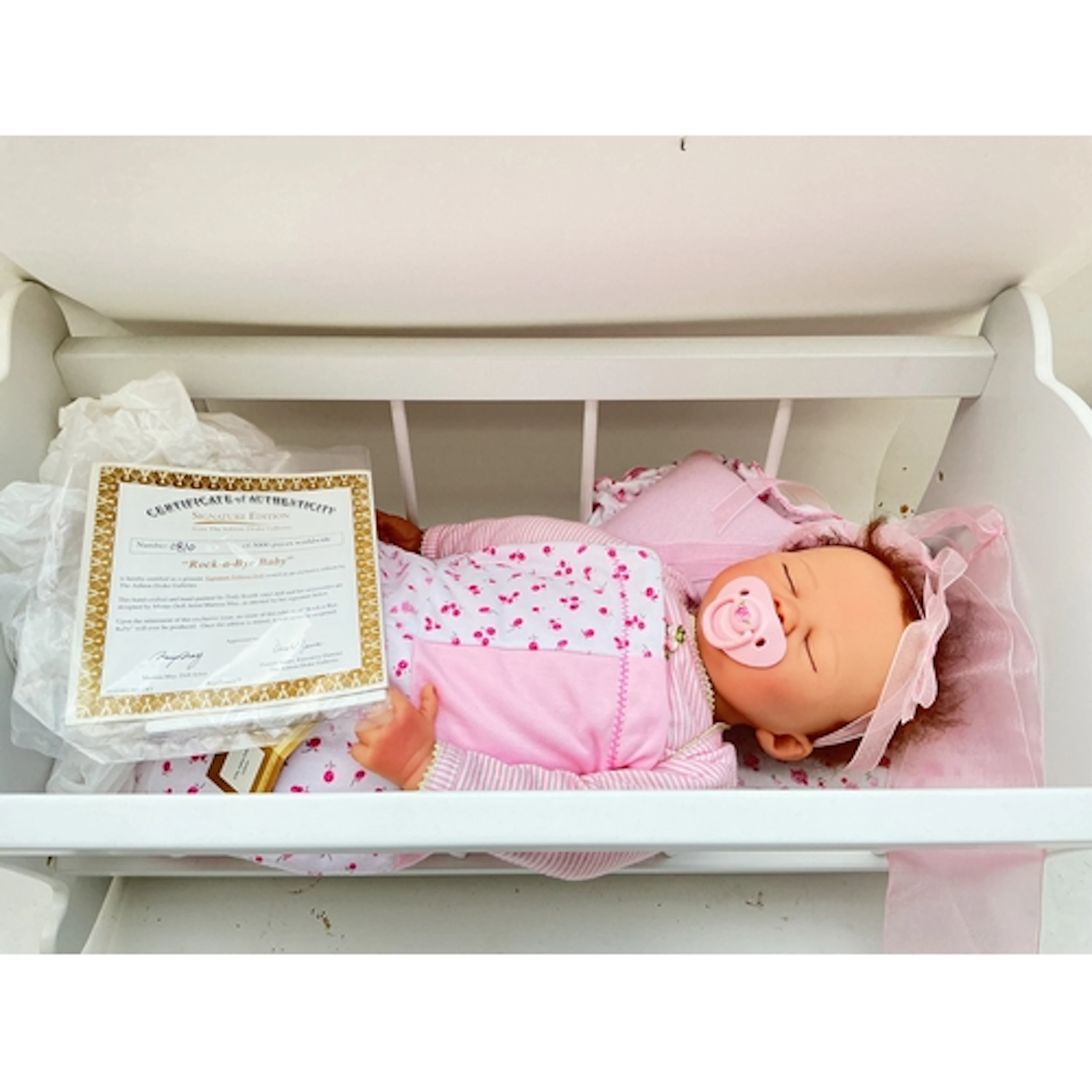 A Ashton-Drake Galleries Rock-A-Bye Baby Doll With Cert And ...