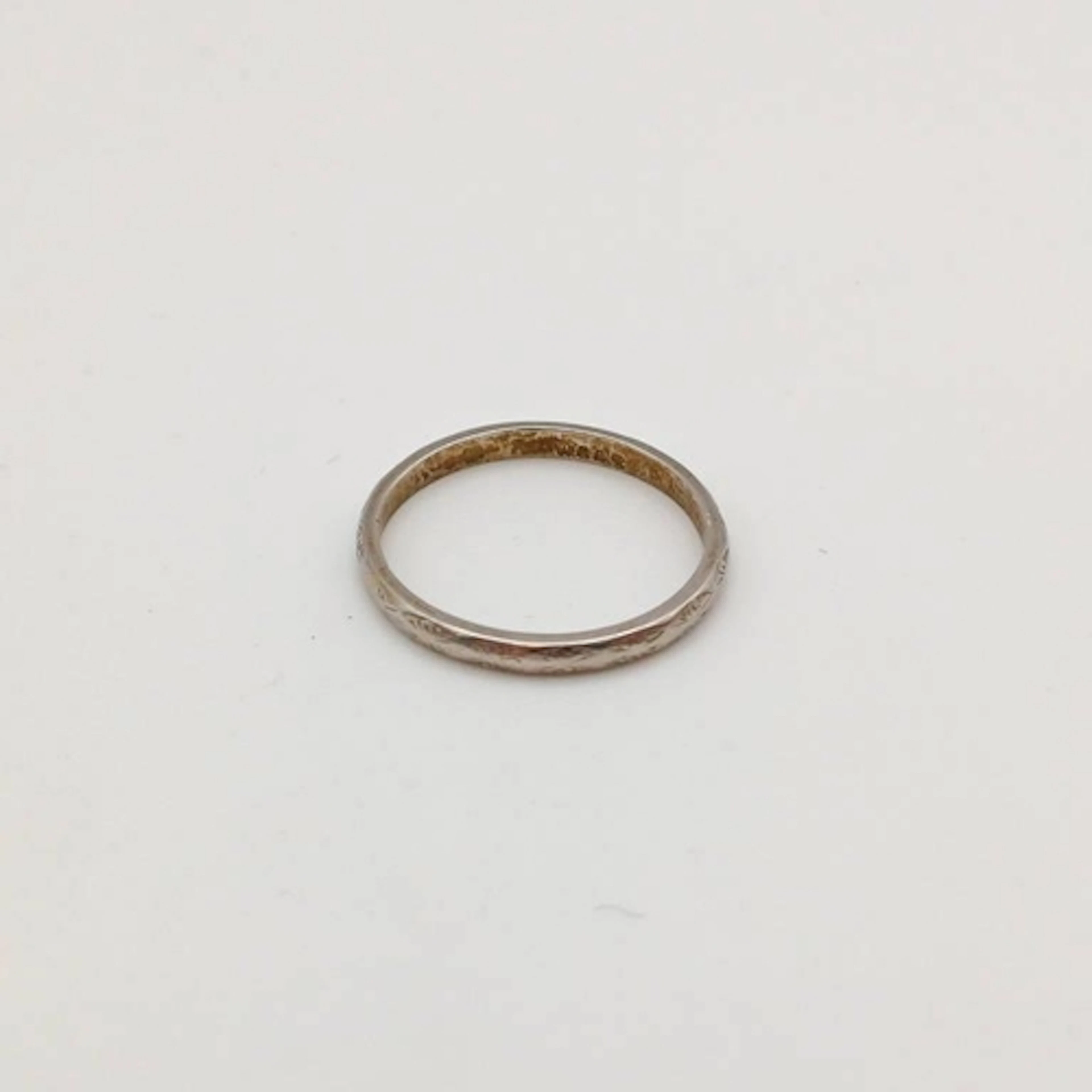 PLATINUM WEDDING BAND - 3.3G, RING SIZE Q