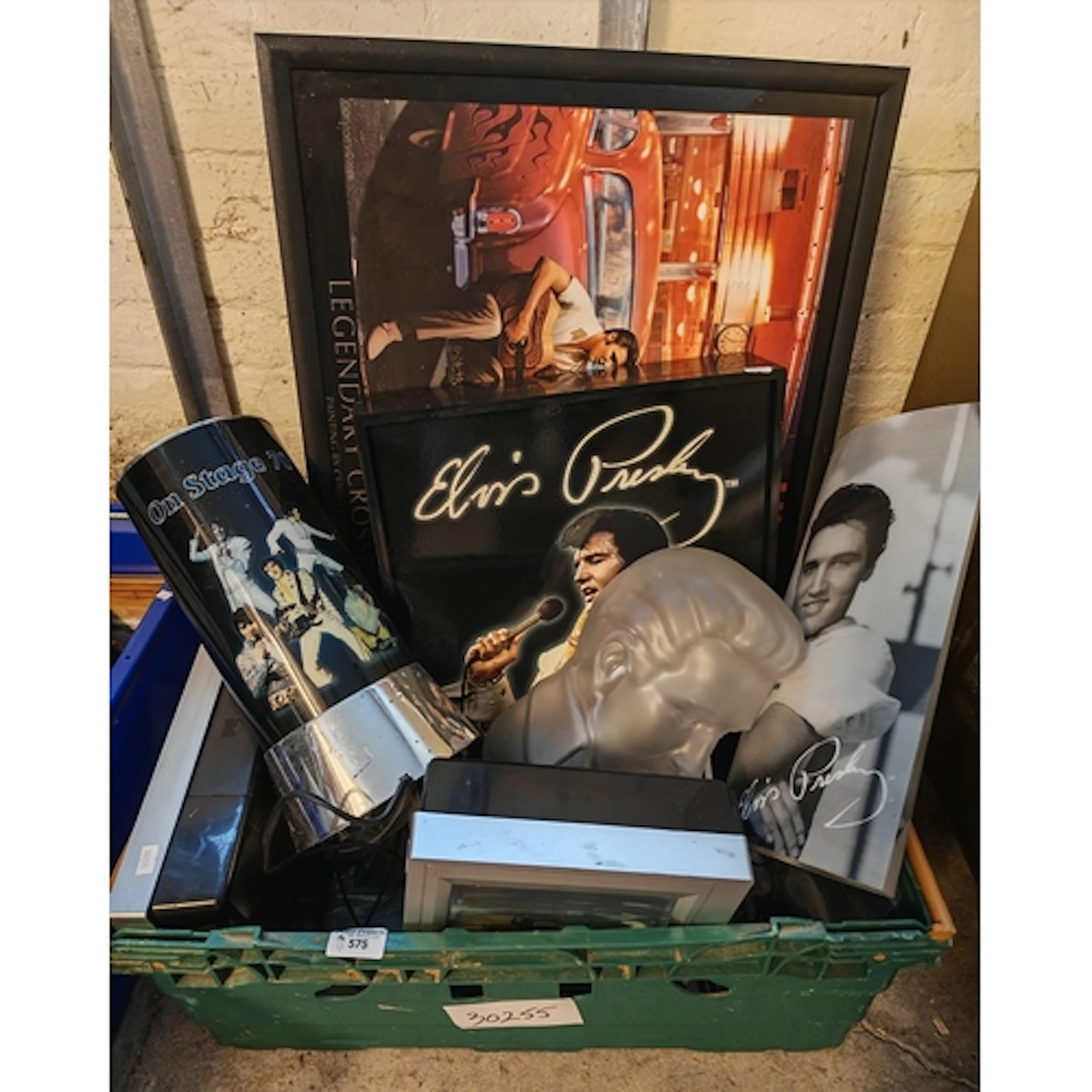 Collection of Elvis Presley novelty table lamps, one by Sony...