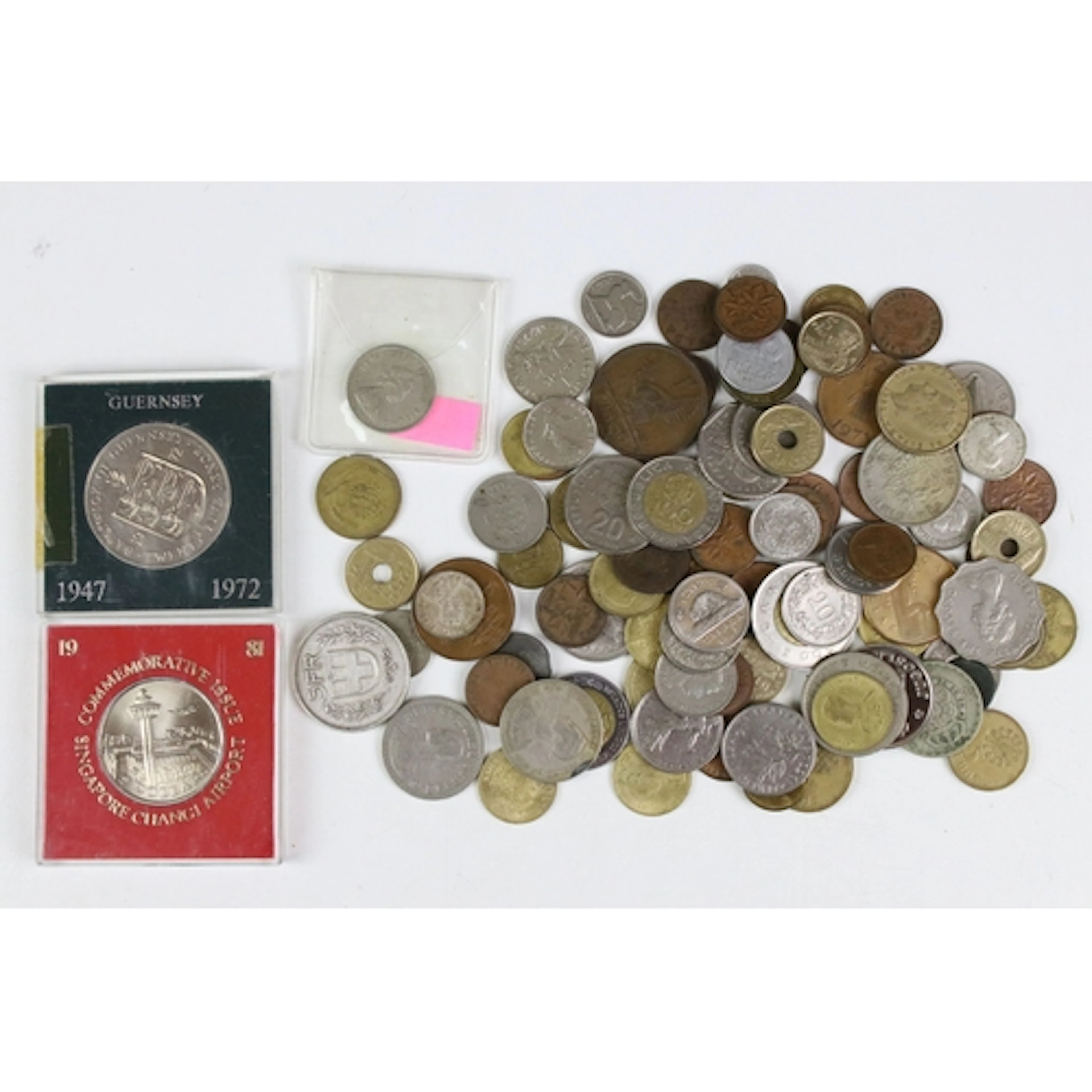A small collection of mixed world coins to include Canada, I...