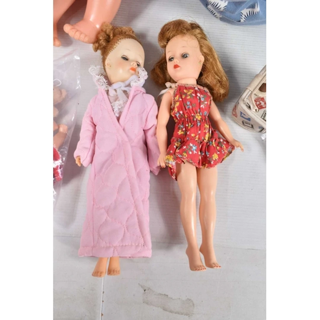 A COLLECTION OF VINYL AND PLASTIC DOLLS, a Zapf Creations Ba...